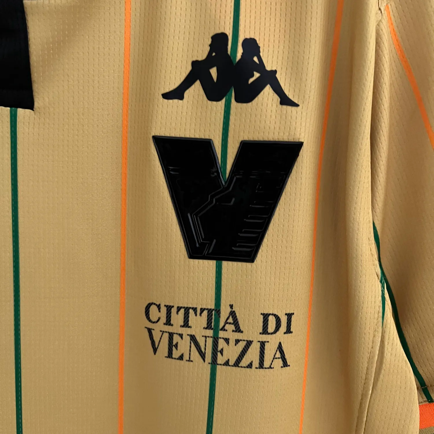 Venezia 23-24 Pre-Season GK 2 Jersey - Fans Version - SOCCERDEALSHOP