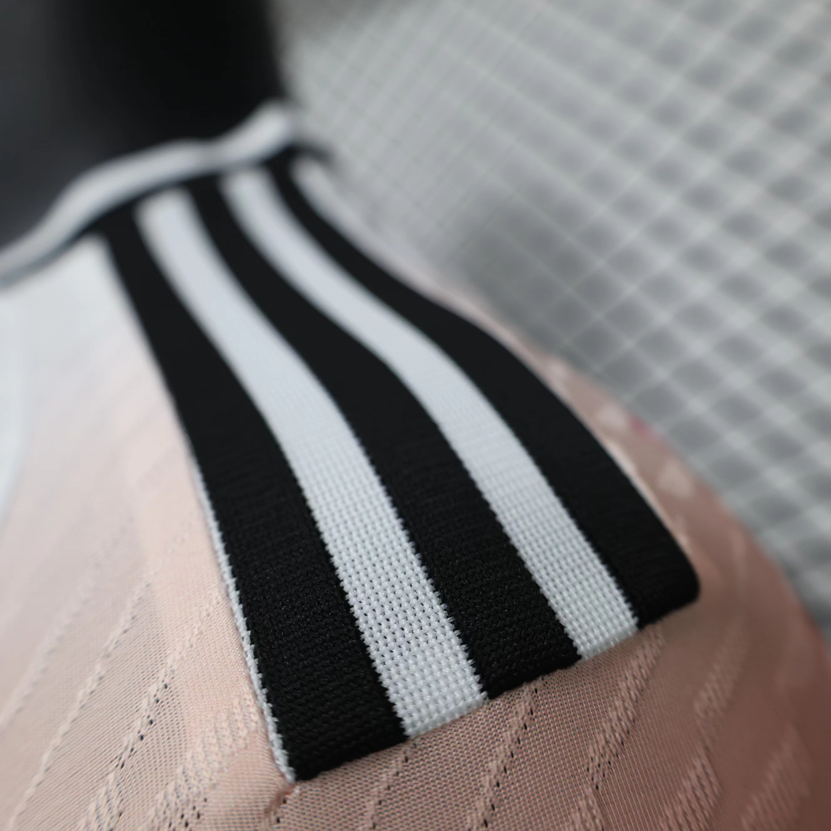 Japan 23-24 Gradient Color Special Edition Jersey - Player Version - SOCCERDEALSHOP