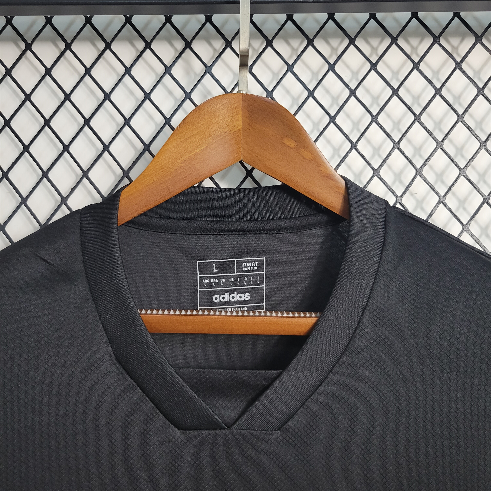 Arsenal Black 23/24 Training Shirt - Fans Version - SOCCERDEALSHOP