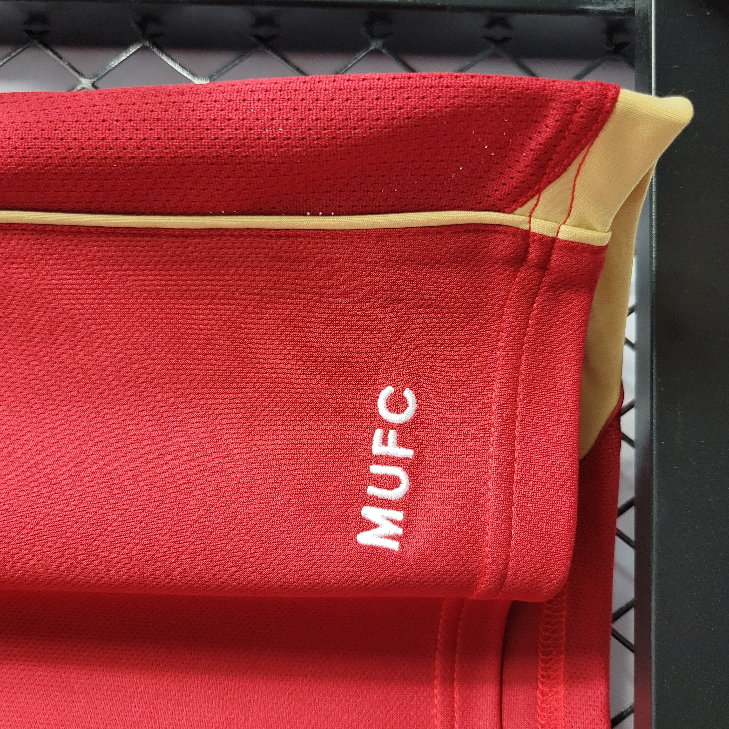 Manchester United Retro 06-07 Home Jersey - SOCCERDEALSHOP