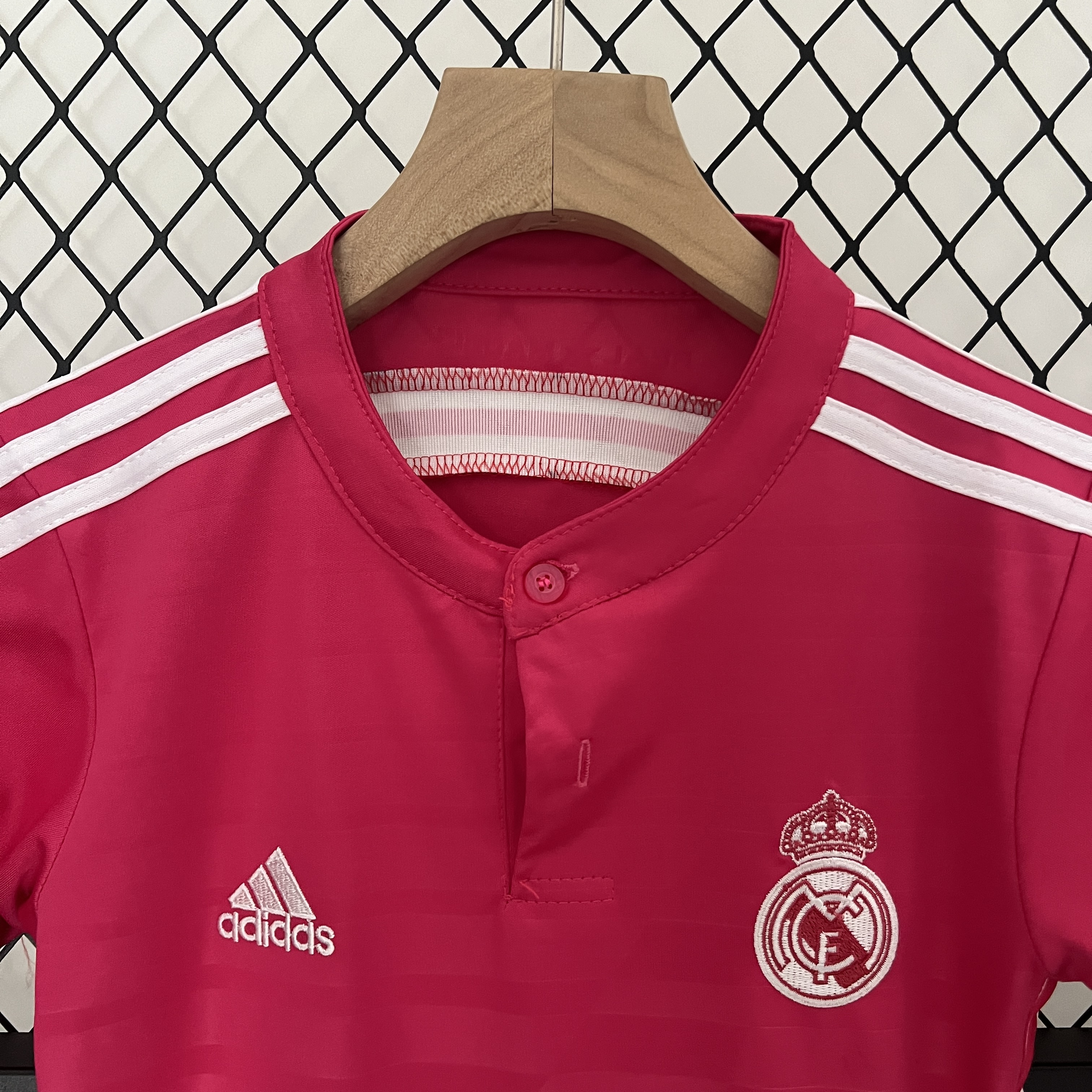Retro Real Madrid 14-15 Away Stadium Kids Kit - SOCCERDEALSHOP