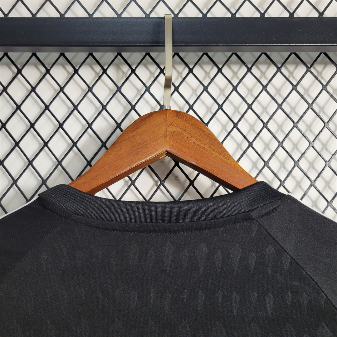 Real Madrid 23-24 Black Goalkeeper Jersey - Fans Version - SOCCERDEALSHOP