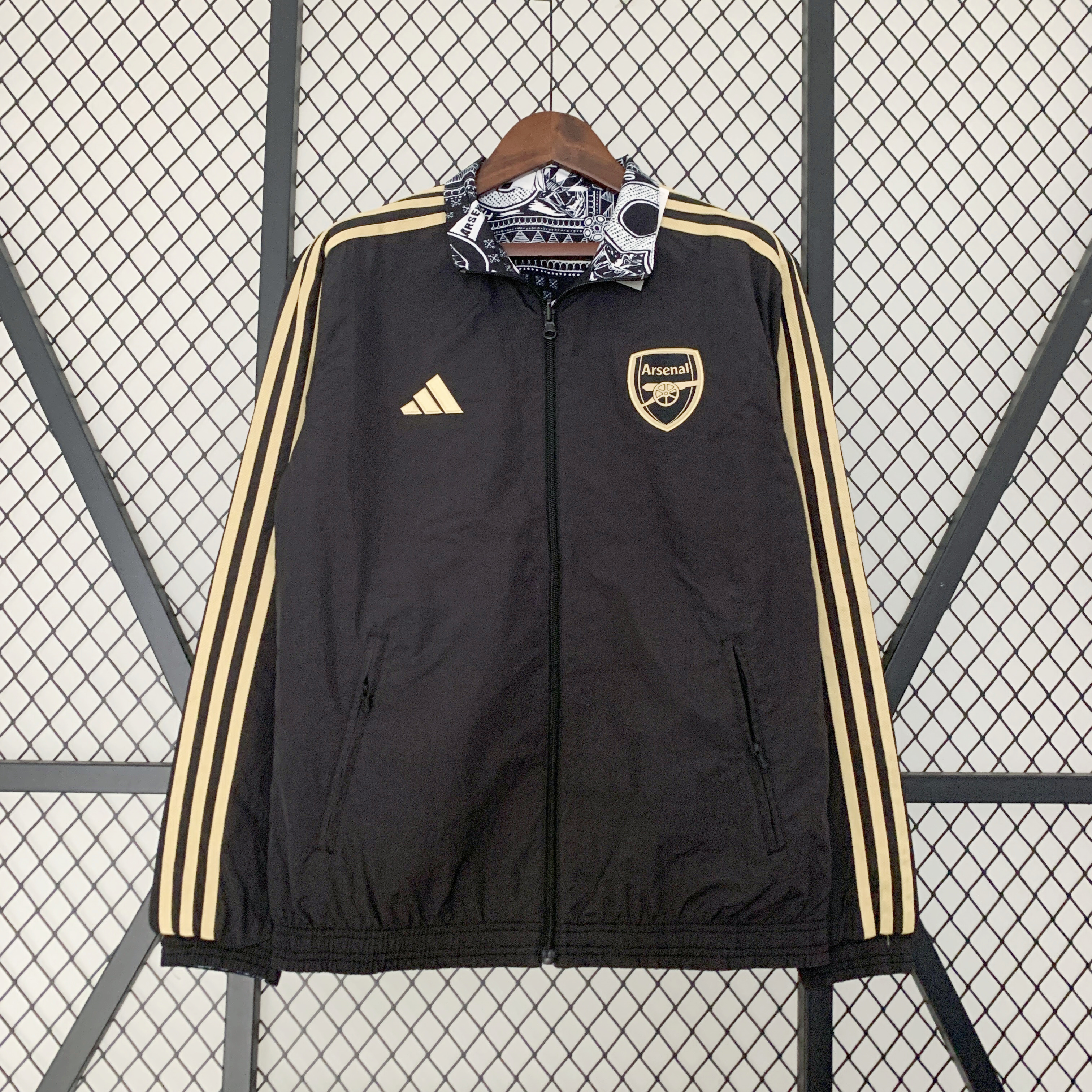 Arsenal x I-a-n.W-r-i-g-h-t Limited Edition 23-24 Player Reversible Windbreaker - SOCCERDEALSHOP