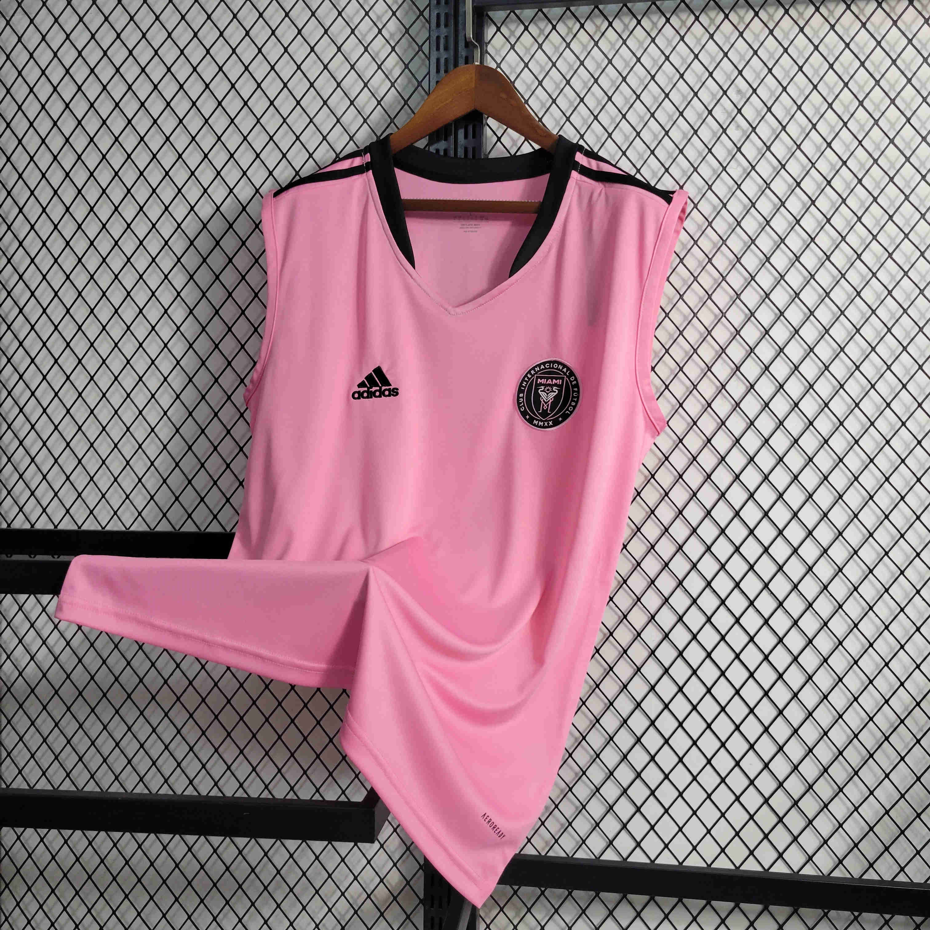 INT M.A.M 23-24 Pink Training Vest - SOCCERDEALSHOP