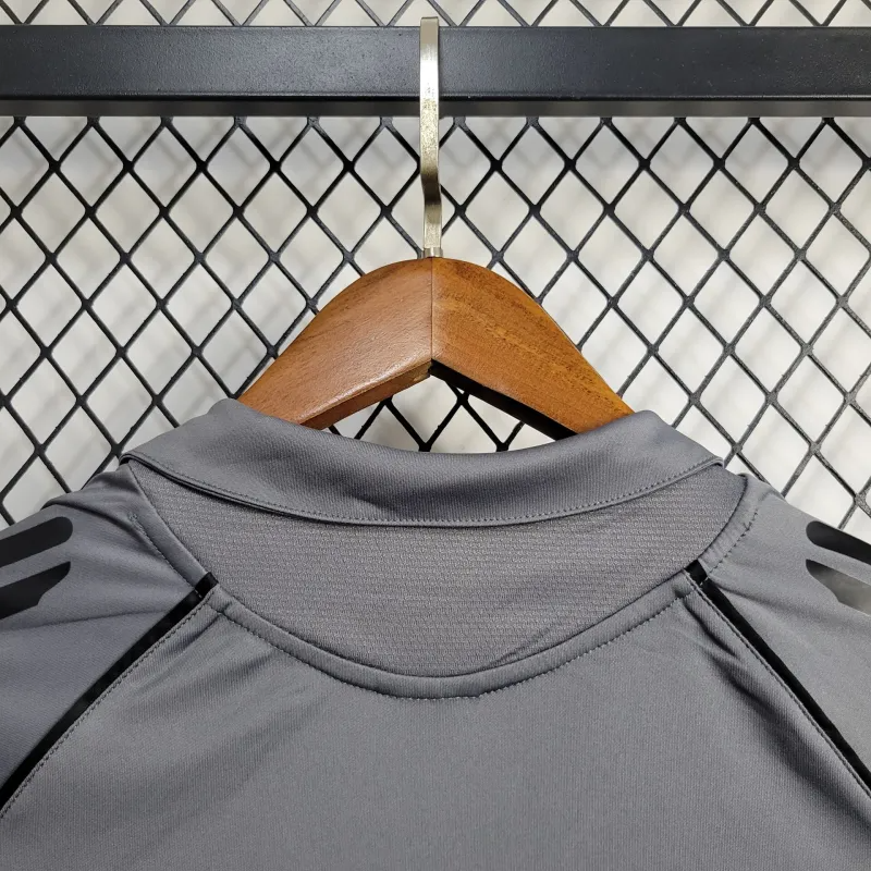 Retro Real Madrid 05-06 Third Jersey - SOCCERDEALSHOP