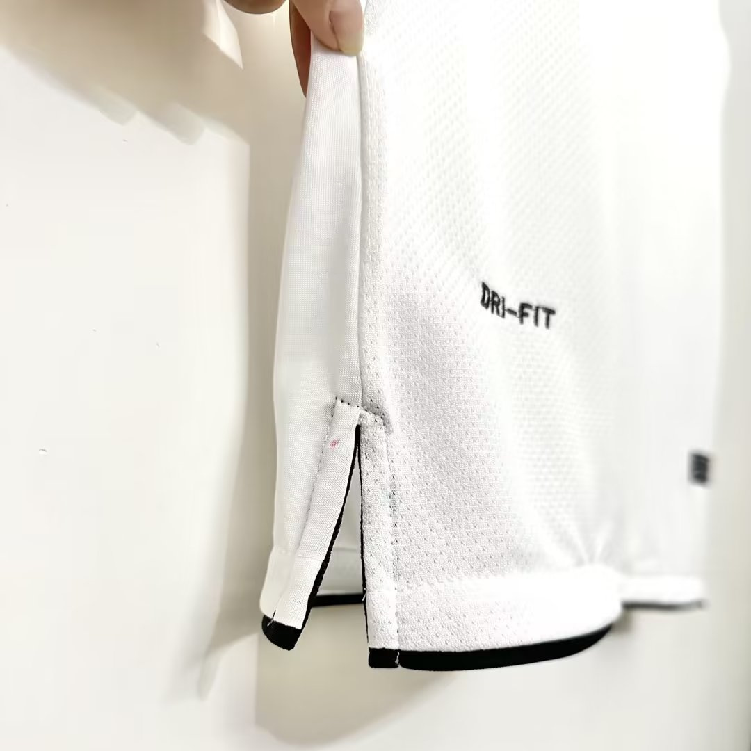 Manchester United Retro 10-11 Away Jersey - Champions League Final Version - SOCCERDEALSHOP