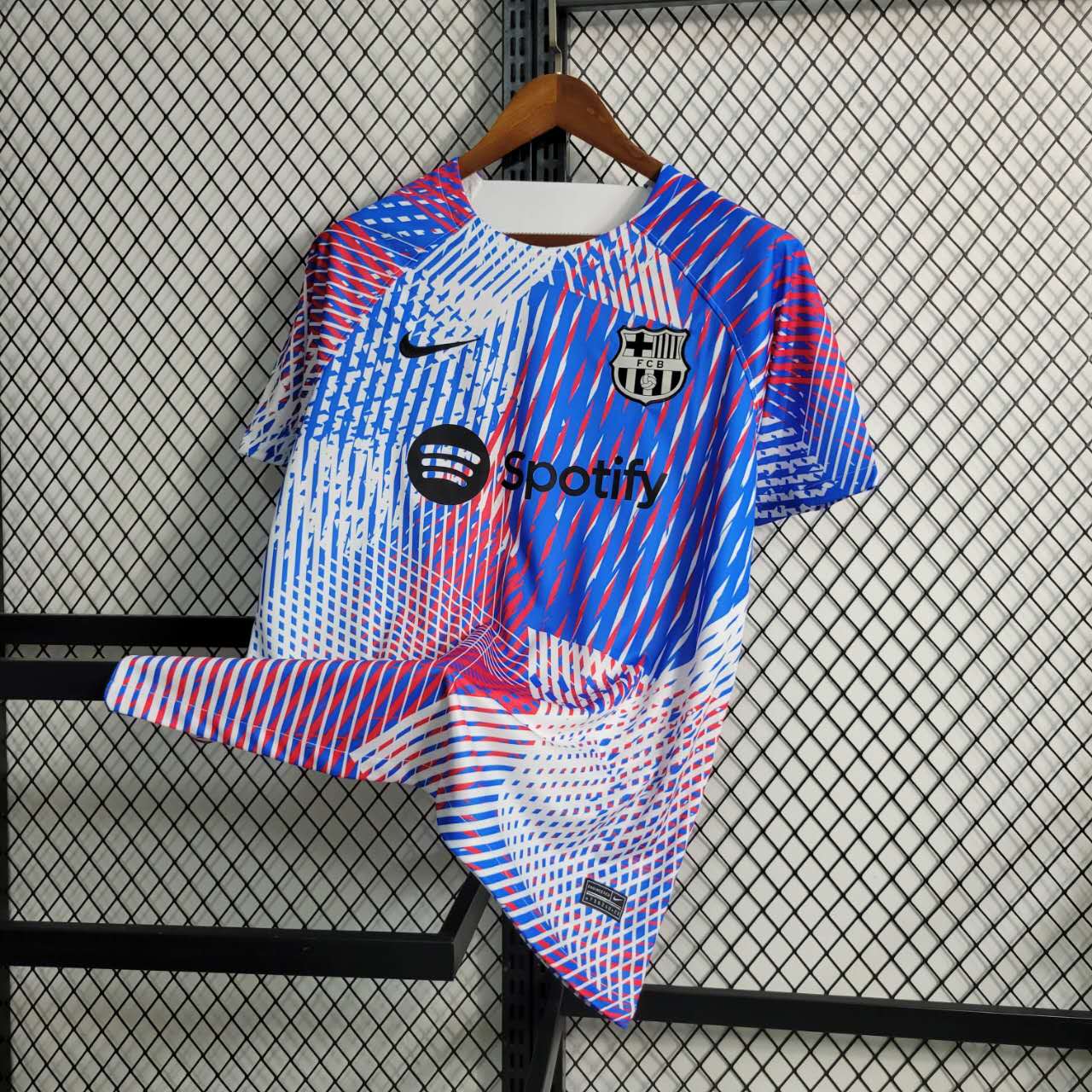 B.A.R.S.A 23-24 Training Jersey - Fans Version - SOCCERDEALSHOP