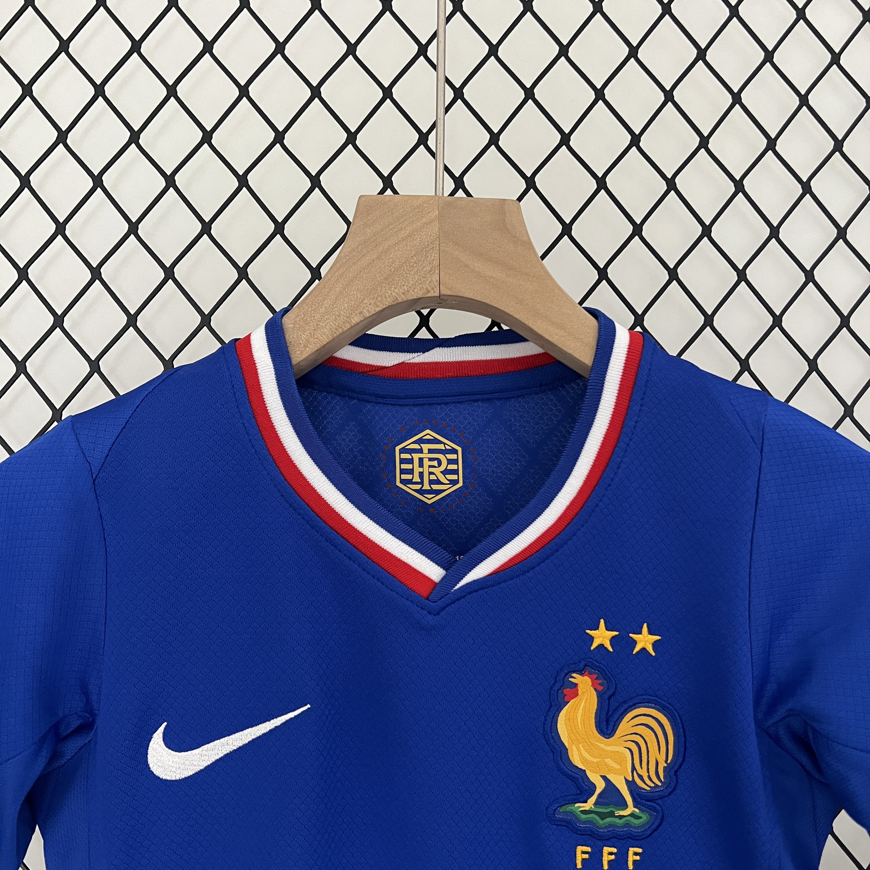 France 2024 Home Stadium Kids Kit - SOCCERDEALSHOP
