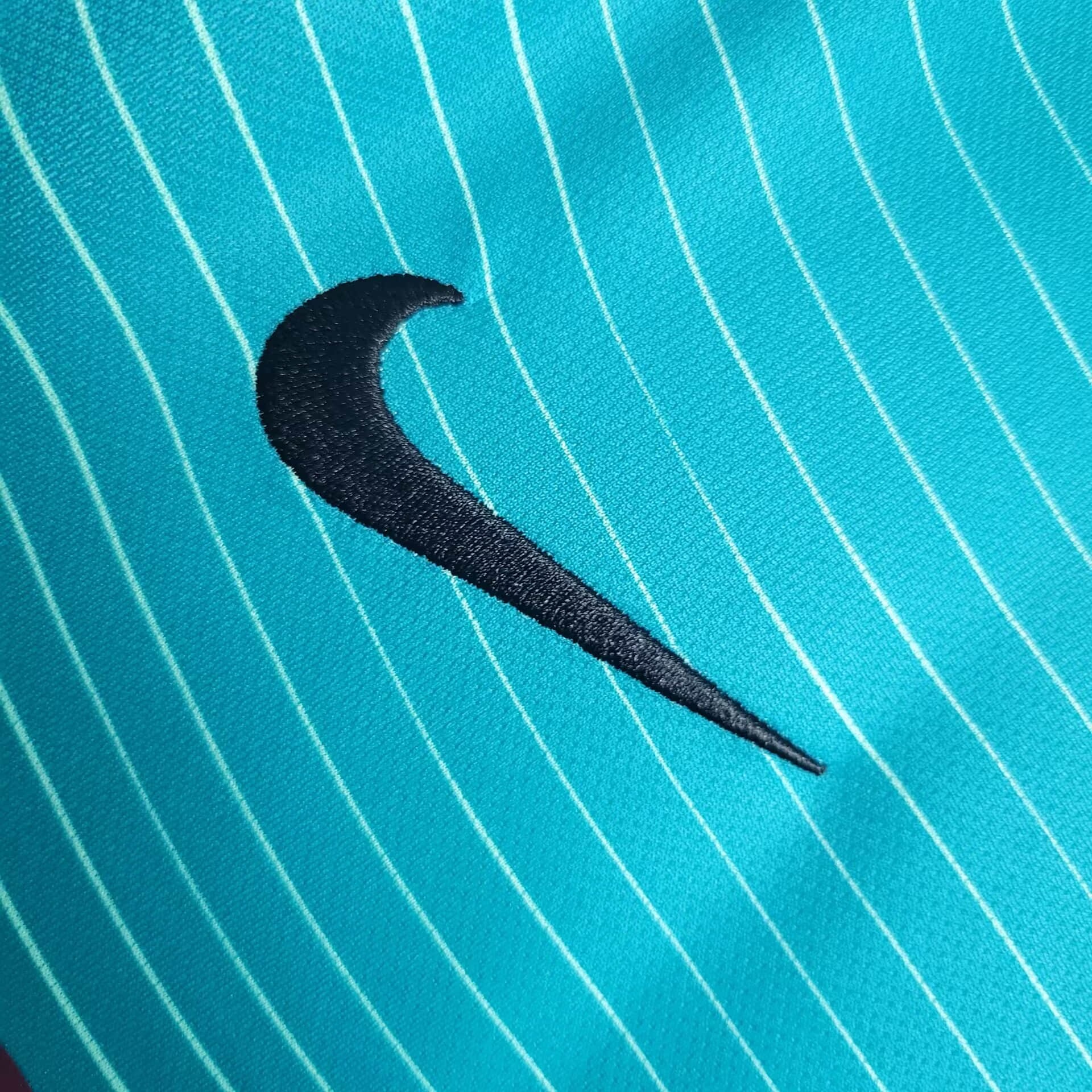 B.A.R.S.A Retro 16-17 Third Jersey - SOCCERDEALSHOP