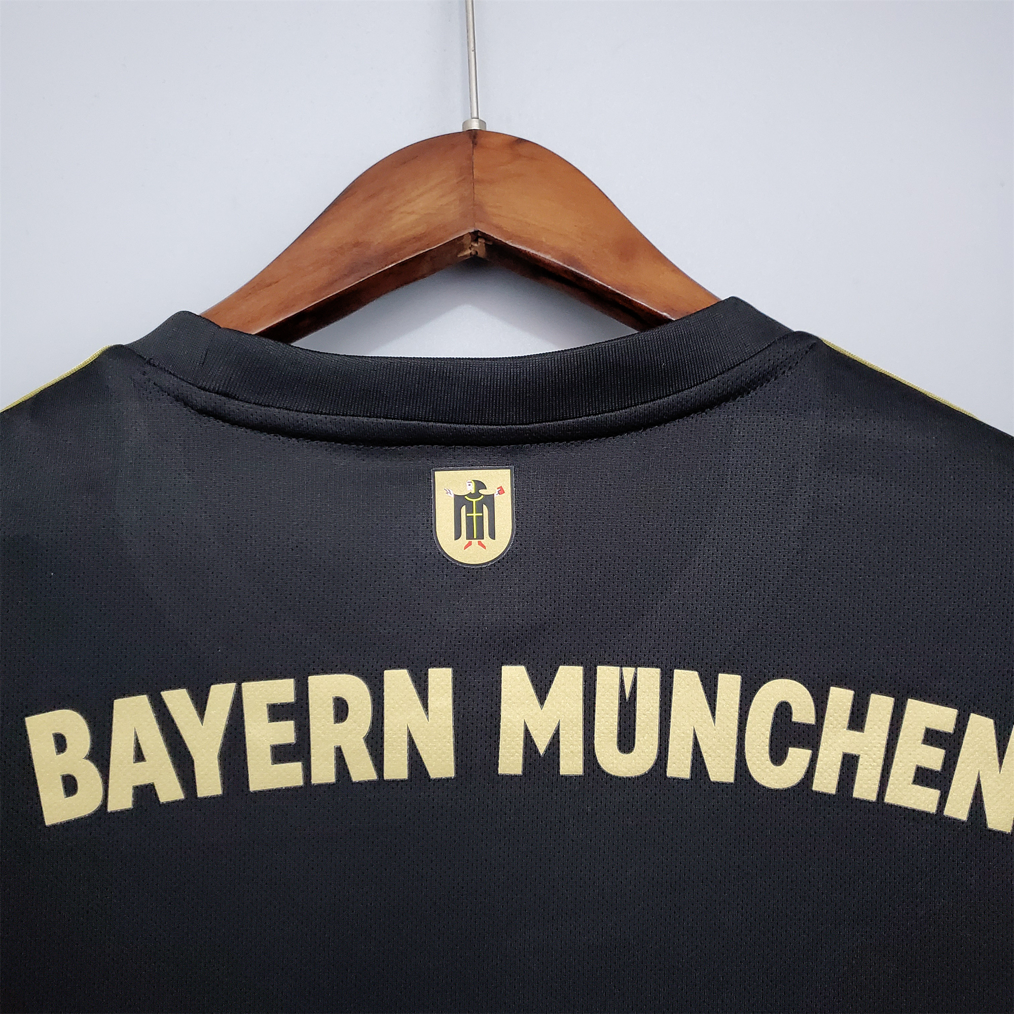 Retro Bayern Munich 21-22 Away Stadium Jersey - SOCCERDEALSHOP