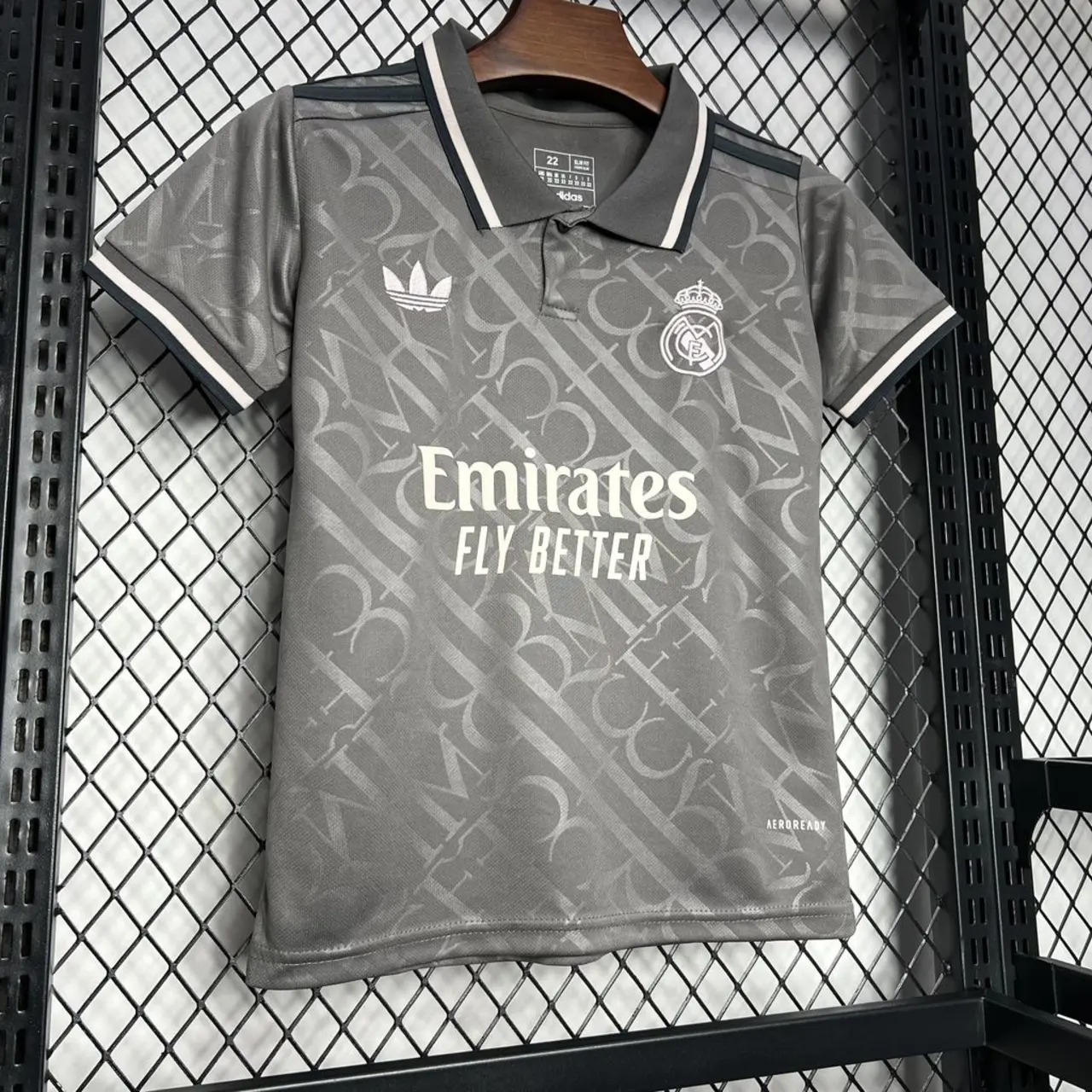 Real Madrid 24-25 Third Kids Kit - SOCCERDEALSHOP