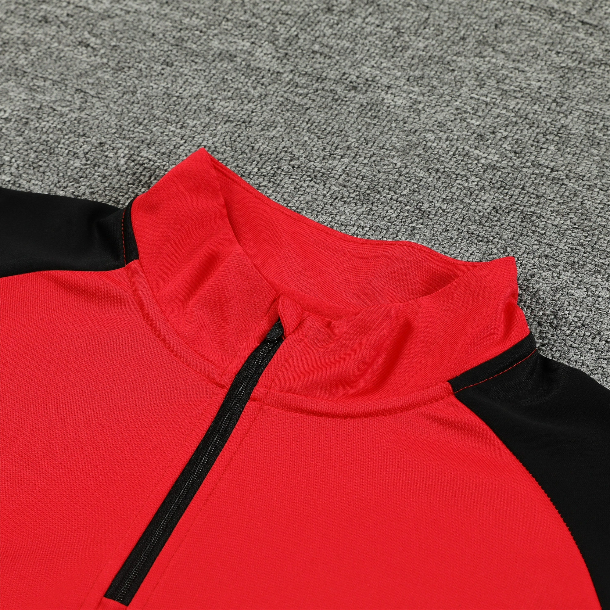 Manchester United 23-24 Long Sleeve Training Set Red - SOCCERDEALSHOP