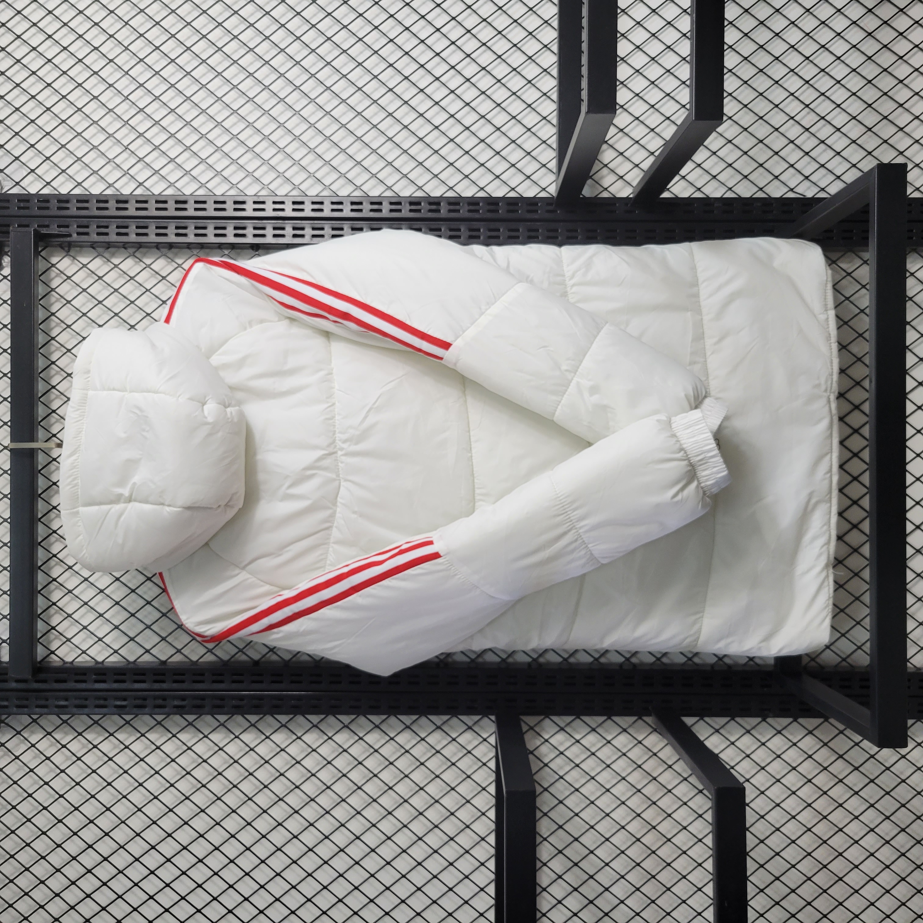 Internacional 23-24 Men's Hooded Thermal Cotton Jacket - White - SOCCERDEALSHOP