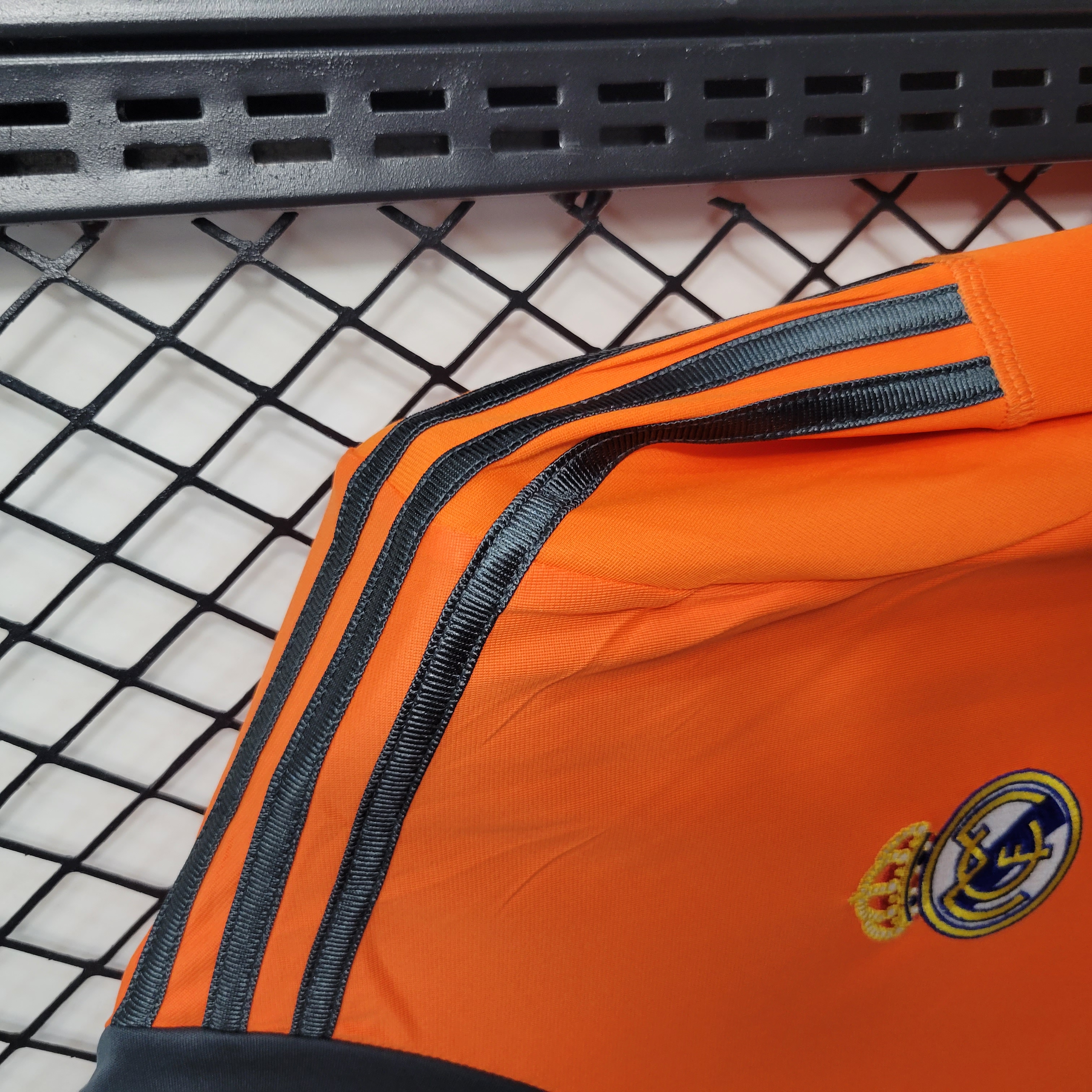 Retro Real Madrid 13-14 Third Long Sleeve Jersey - SOCCERDEALSHOP