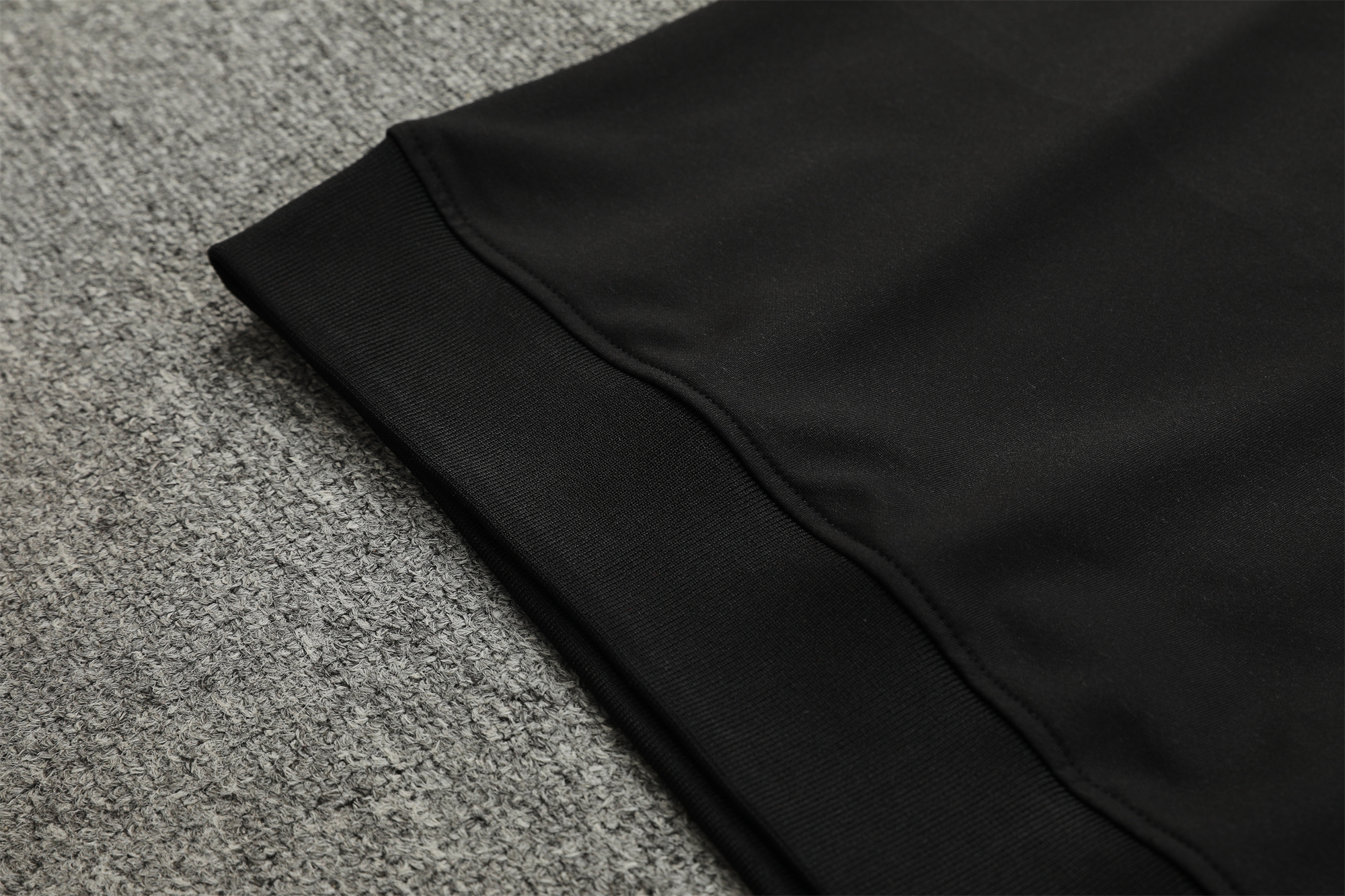 Manchester United 23-24 Men's Training Hoodie + Pants - SOCCERDEALSHOP