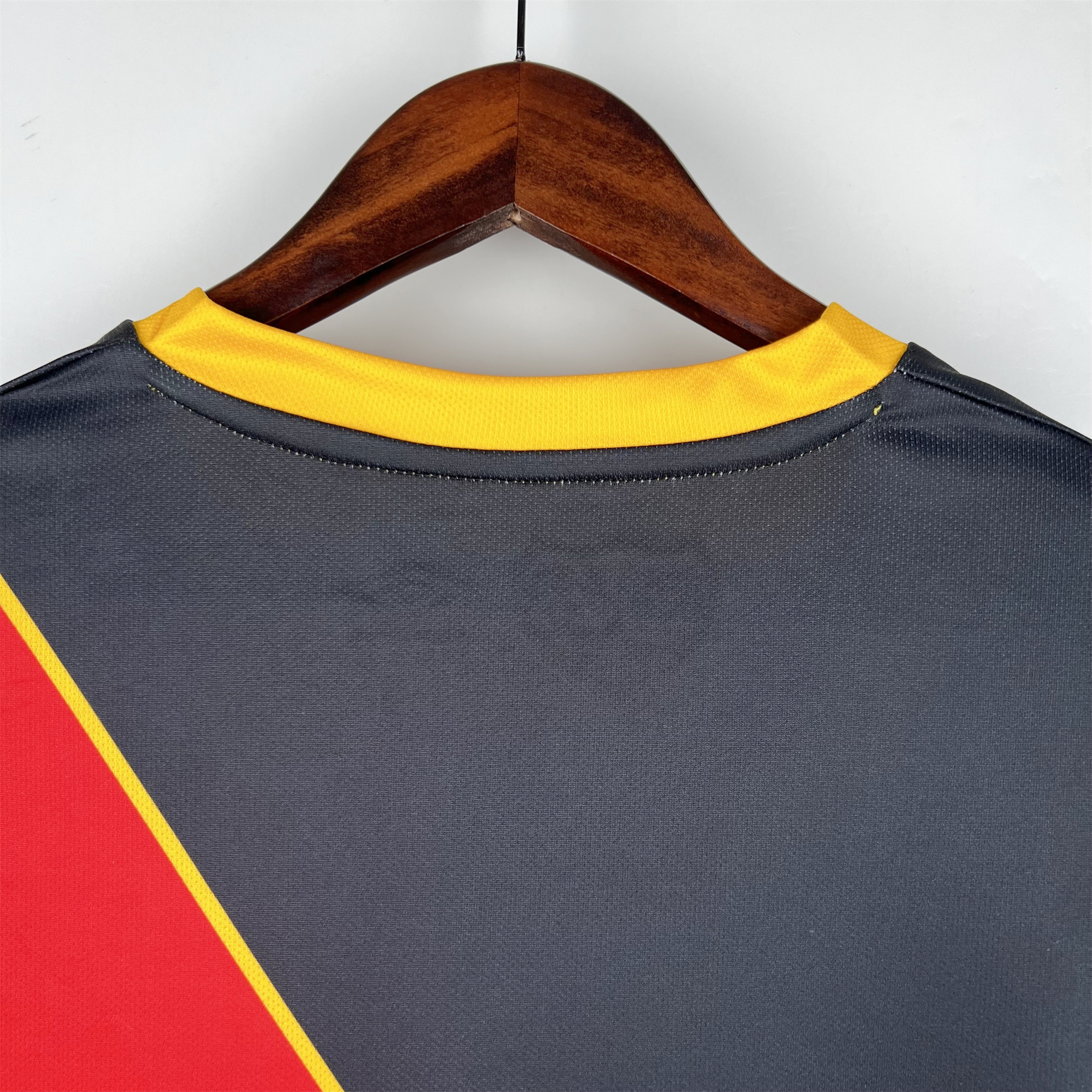 Rayo Vallecano 23-24 Away Jersey - Fans Version - SOCCERDEALSHOP