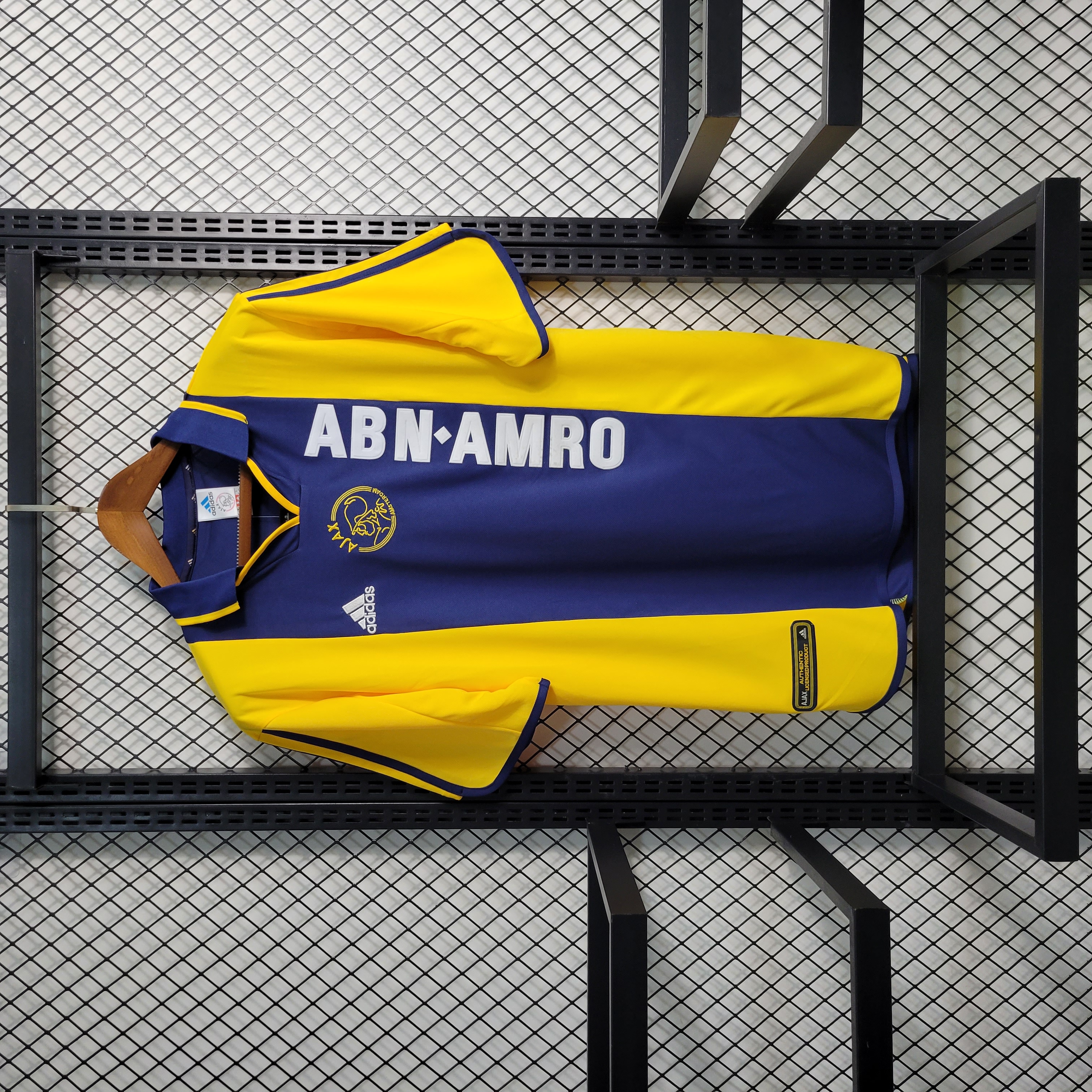 Retro Ajax 2000-01 Away Jersey - SOCCERDEALSHOP