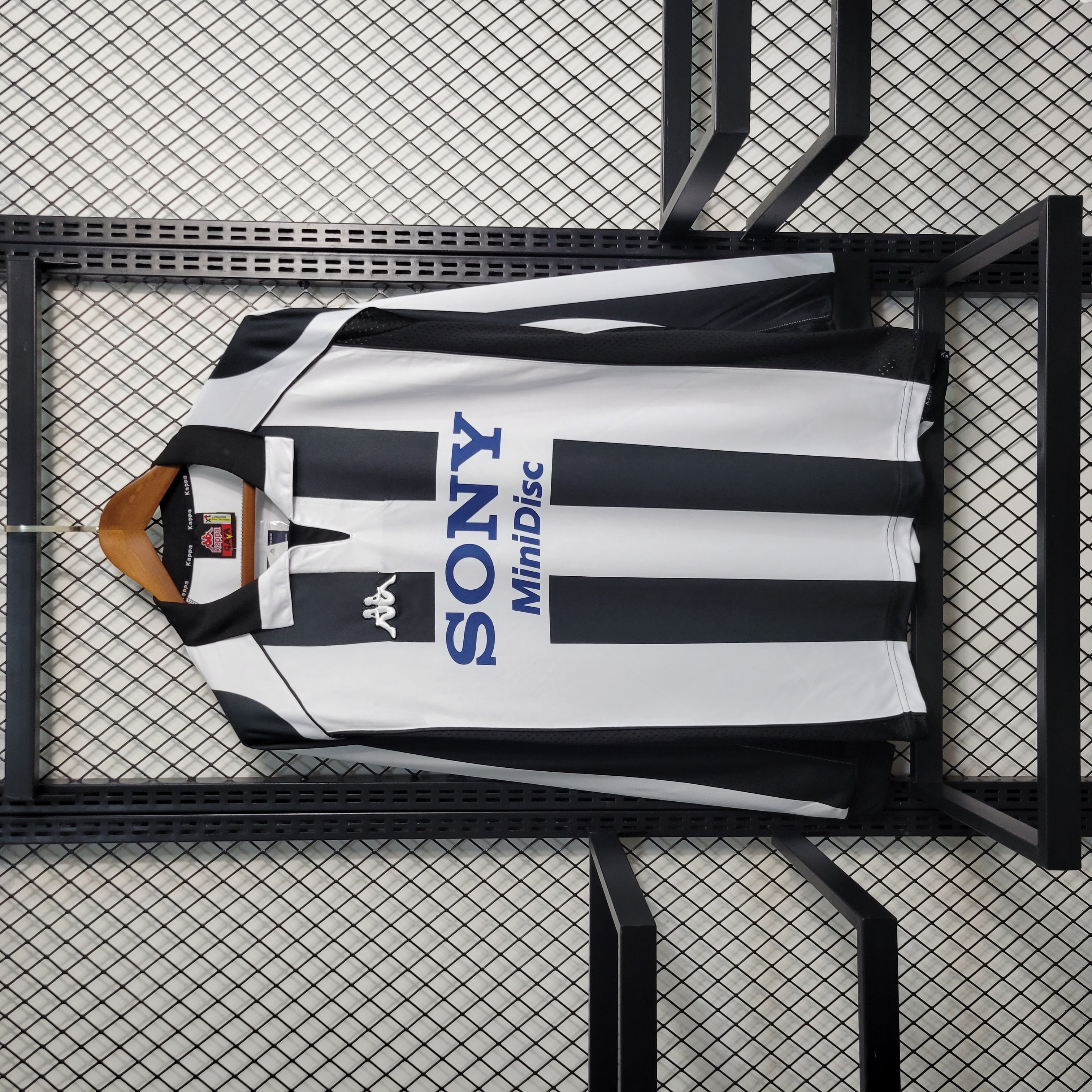 Retro Juventus 1997-98 Home Stadium Long Sleeve Jersey - SOCCERDEALSHOP