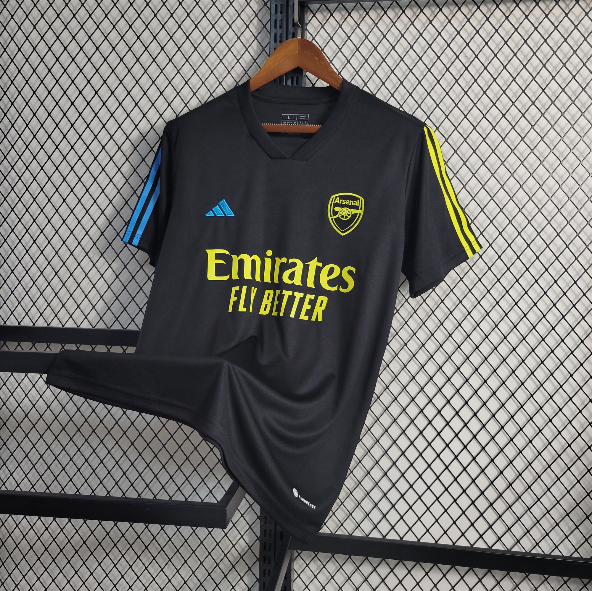 Arsenal Black 23/24 Training Shirt - Fans Version - SOCCERDEALSHOP