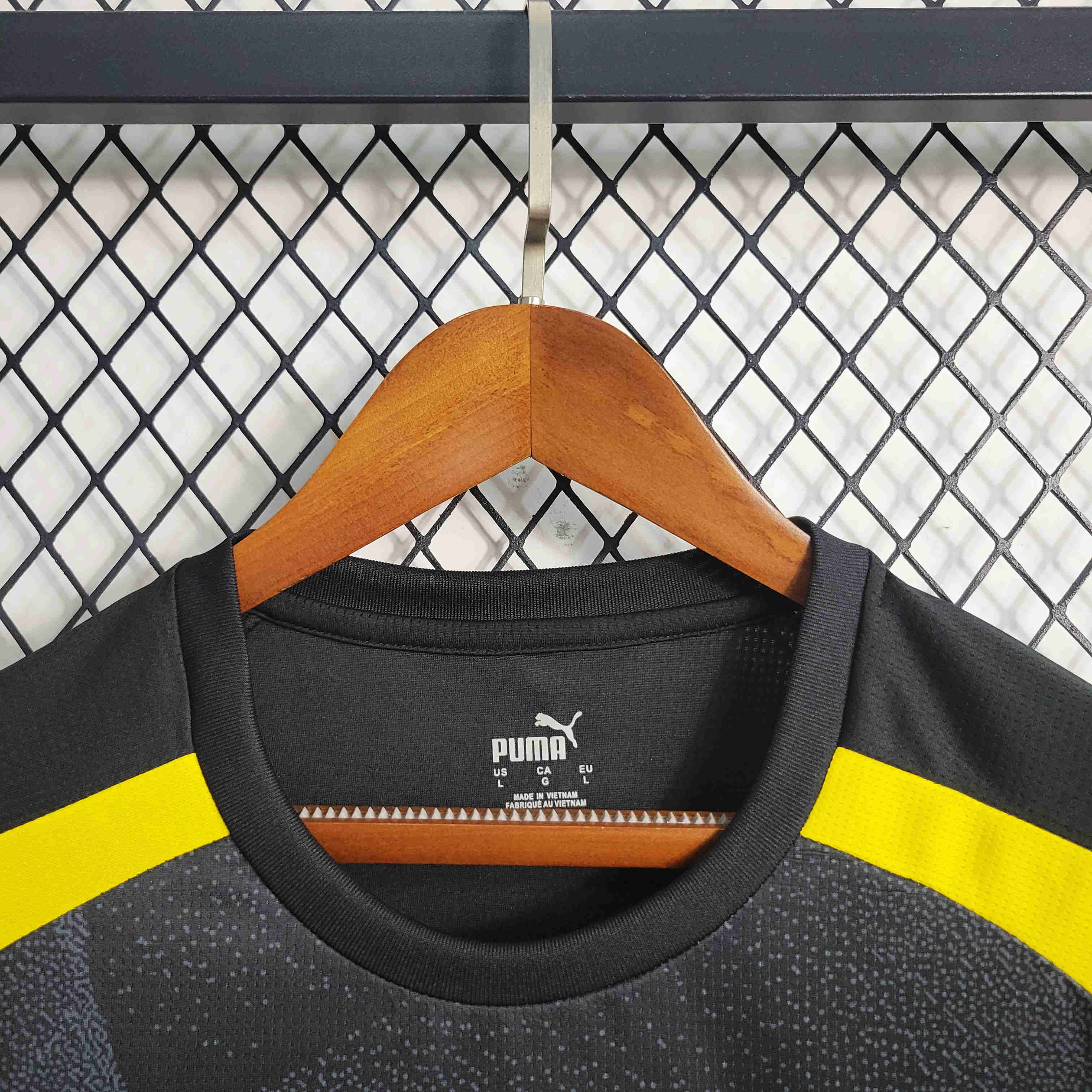 Dortmund 23/24 Training Jersey - Fans Version - SOCCERDEALSHOP