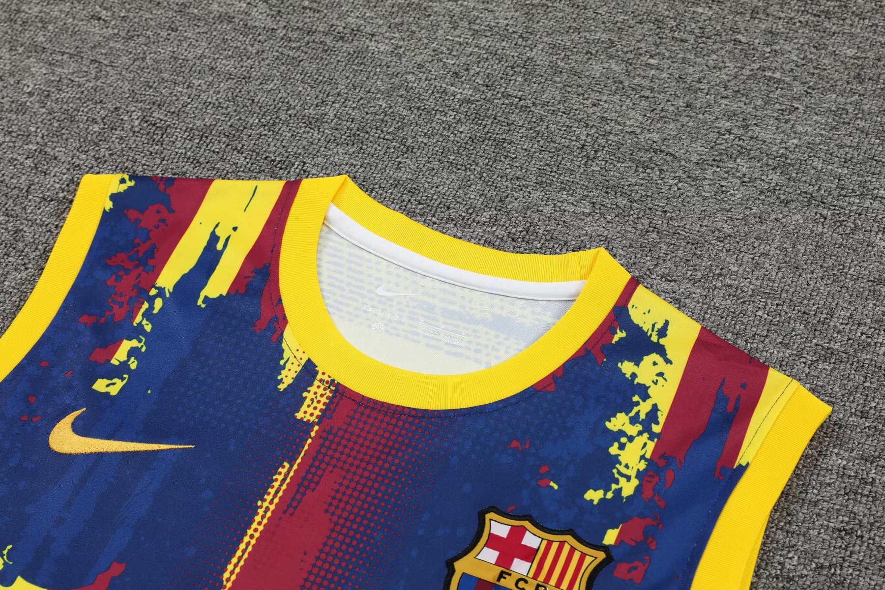 23-24 B.A.R.S.A Player Training Vest Set ( Vest + Shorts) - SOCCERDEALSHOP