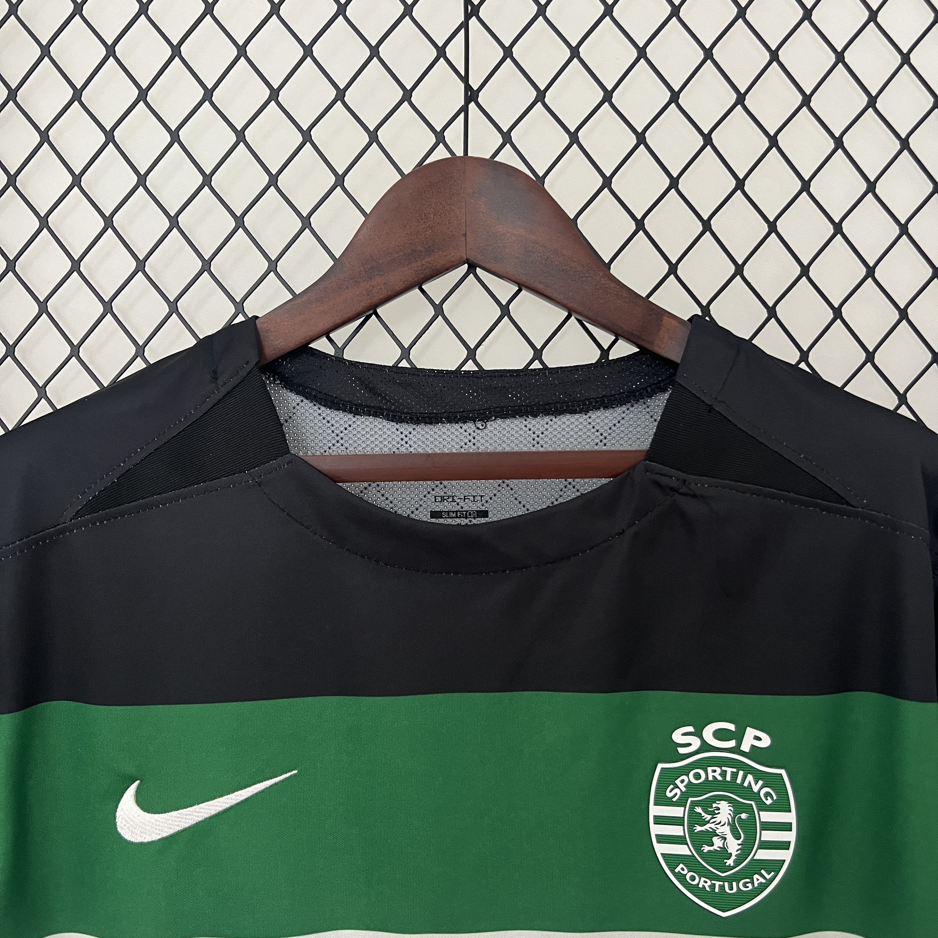 Sporting CP Portugal 24-25 Home Stadium Jersey - Fans Version - SOCCERDEALSHOP