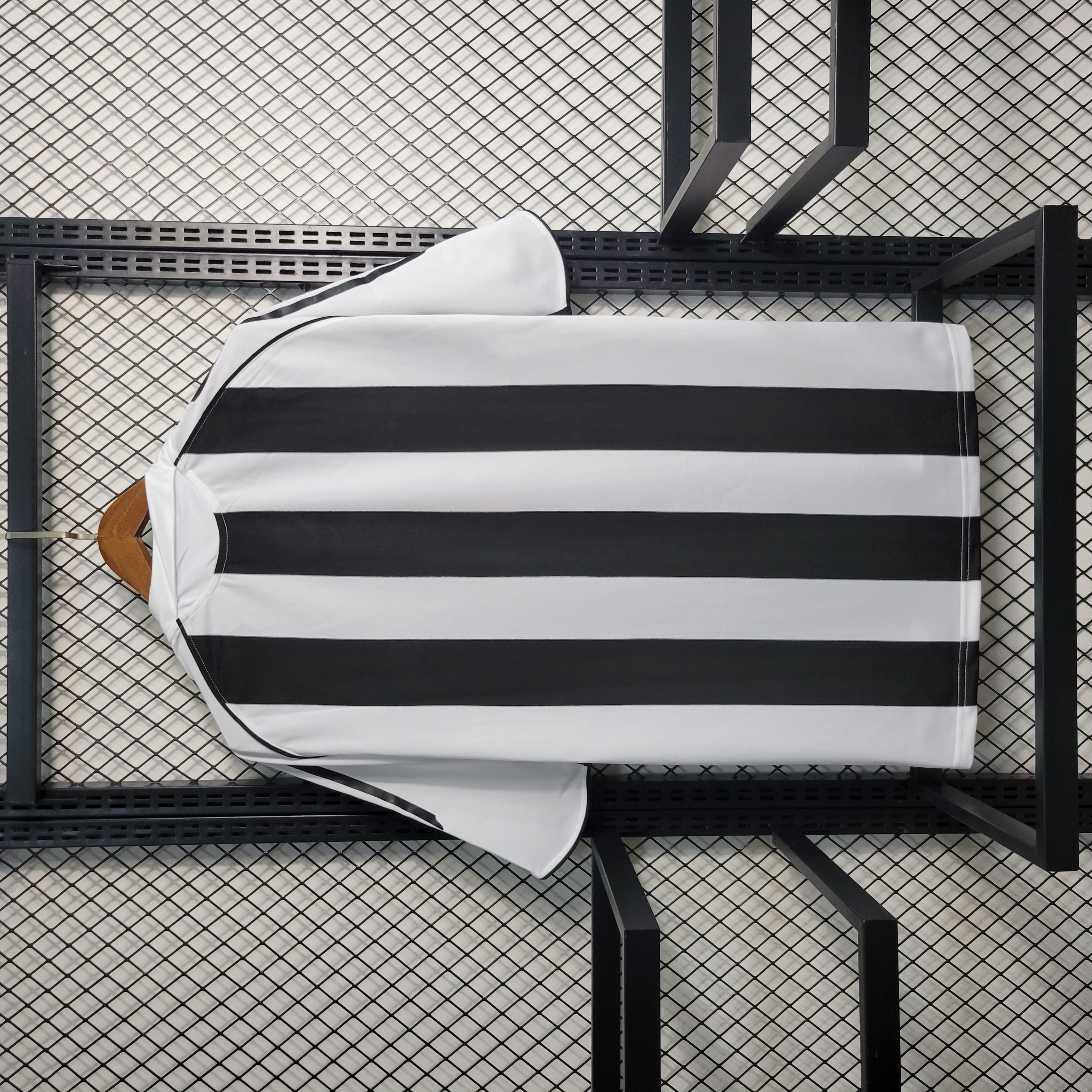 Retro Newcastle United 04-06 Home Stadium Jersey - SOCCERDEALSHOP