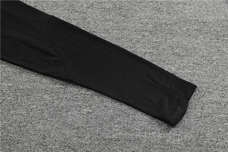 23-24 Liverpool Black Long Sleeve Training Set - SOCCERDEALSHOP