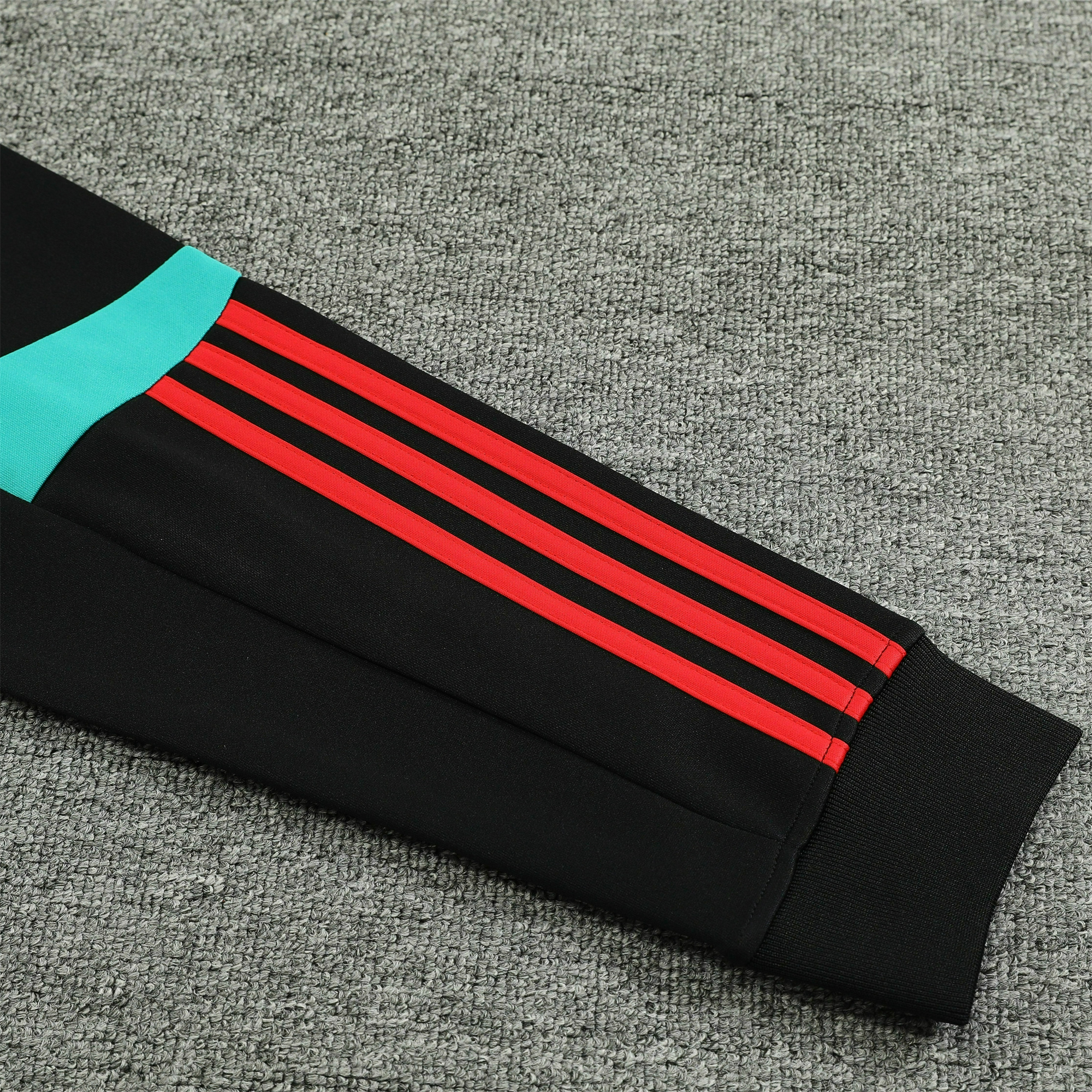 Manchester United 23-24 Jacket Training Tracksuit - SOCCERDEALSHOP