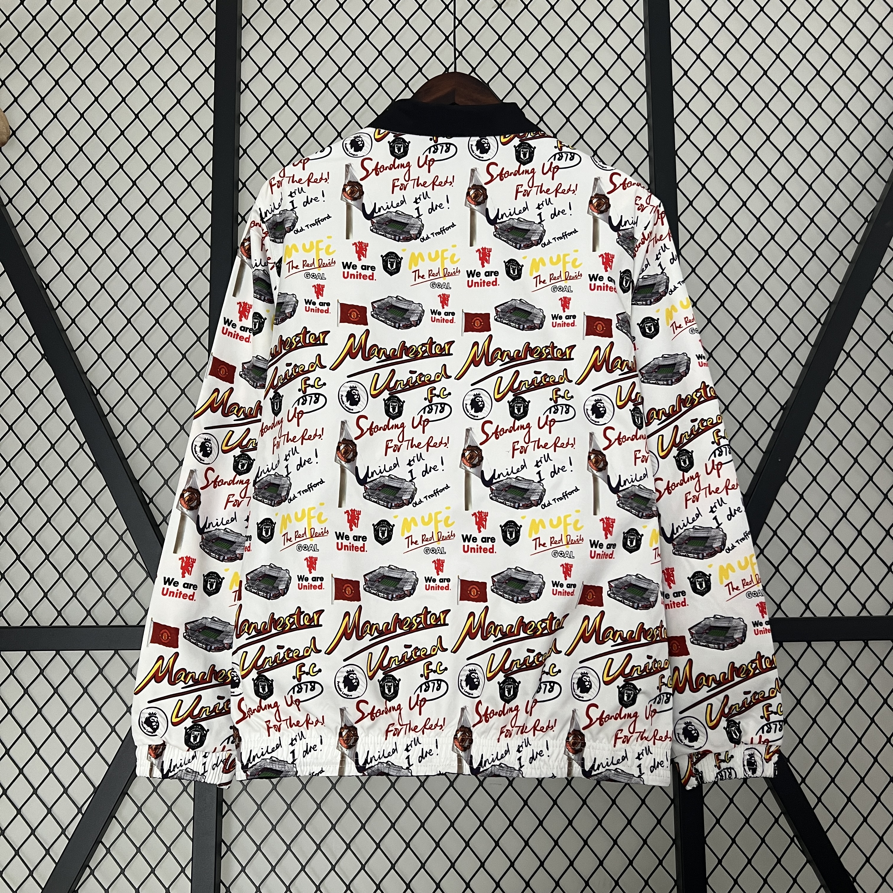 Manchester United 23-24 Double Sided Windbreaker - Graffiti Style - SOCCERDEALSHOP