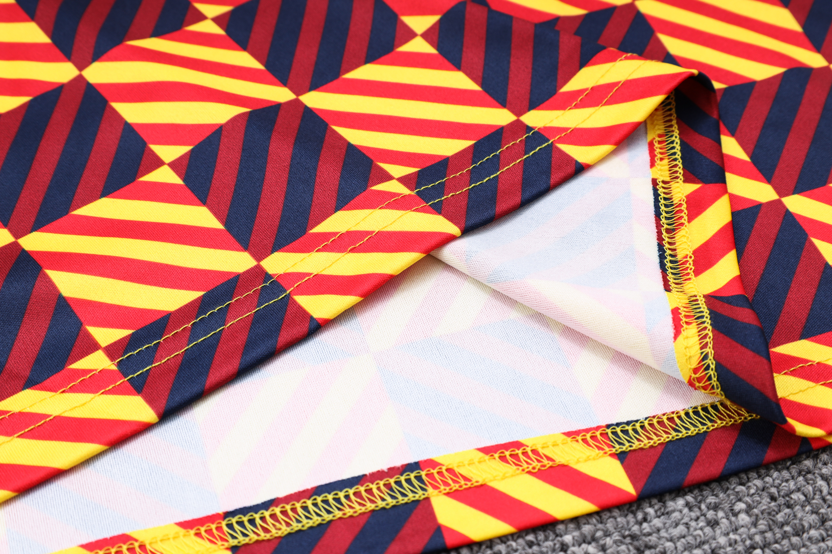 23-24 B.A.R.S.A Yellow Player Vest Training Set - SOCCERDEALSHOP