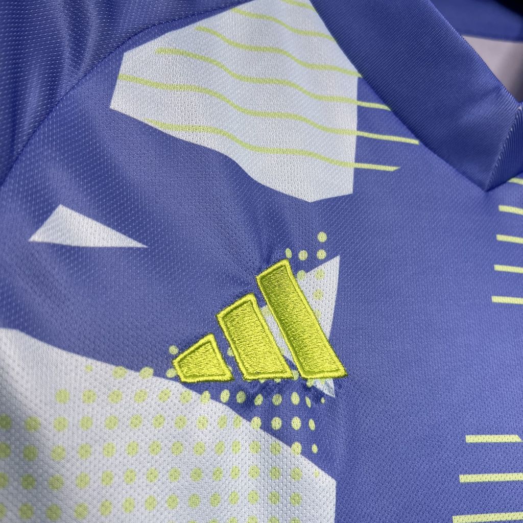 Manchester United 24-25 Blue Goalkeeper Jersey - Fans Version - SOCCERDEALSHOP