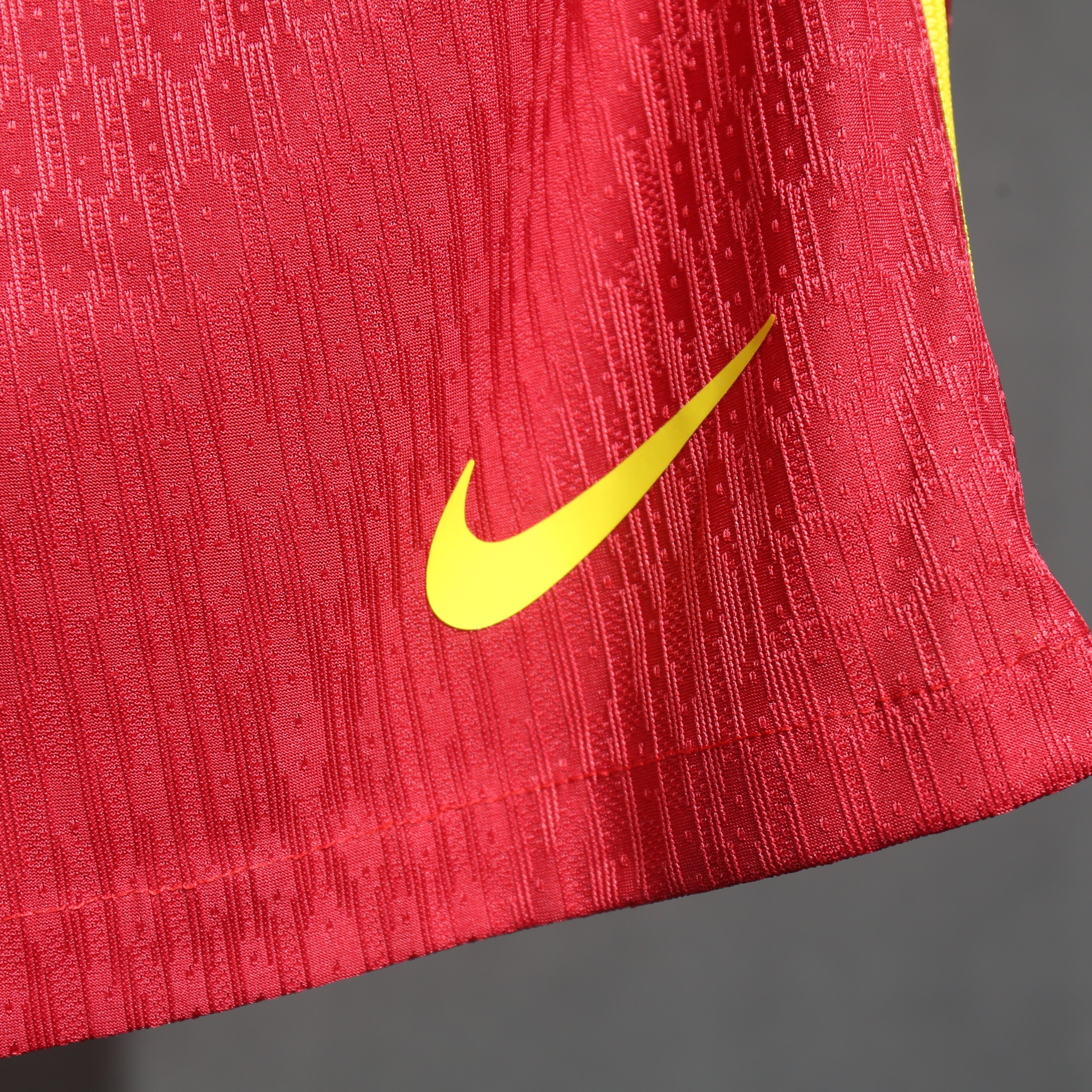 Liver.pool 24-25 Home Shorts - Player Version - SOCCERDEALSHOP