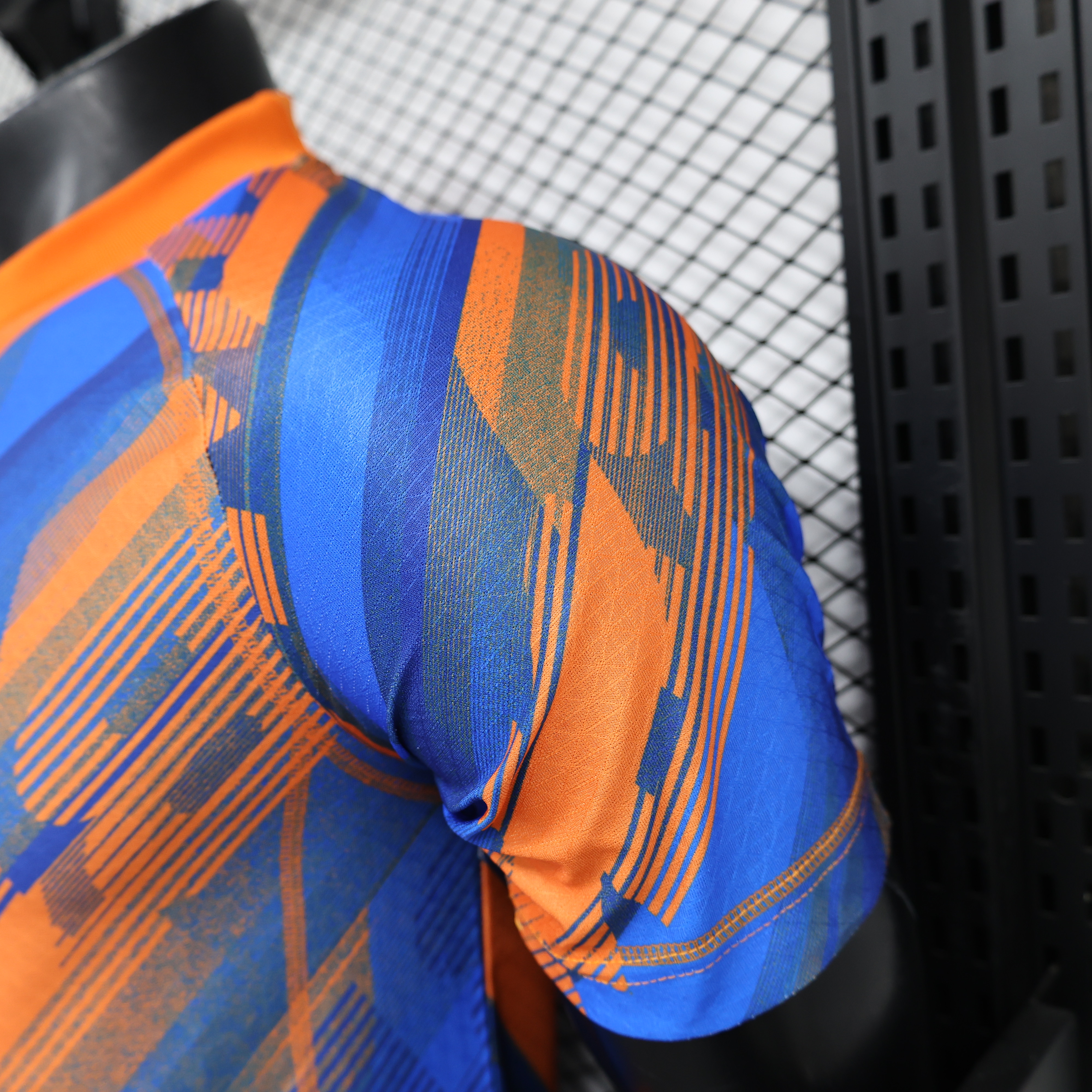 Marseille 24-25 Retro Statement Jersey - Player Version - SOCCERDEALSHOP