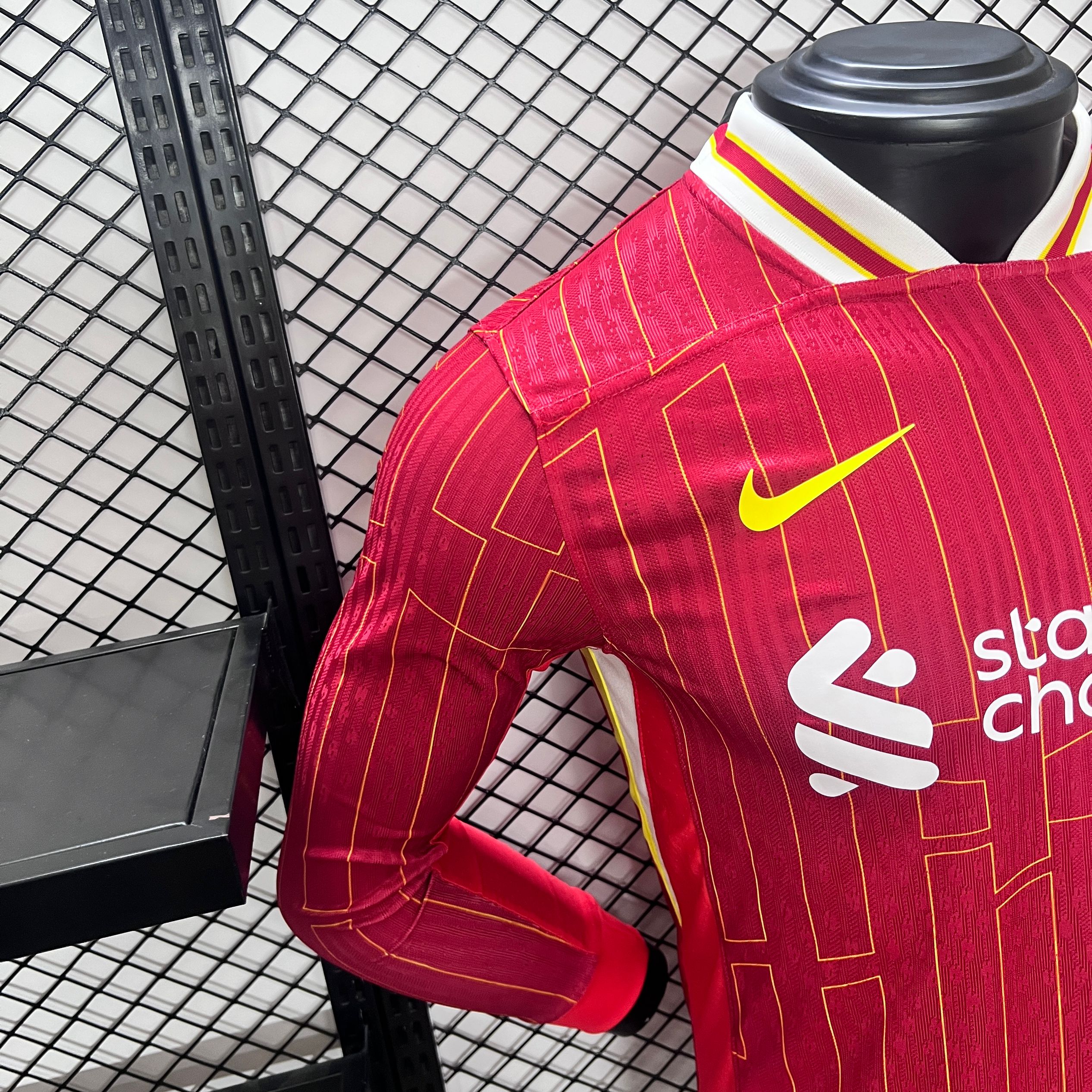 Liver.pool 24-25 Home Long Sleeve Jersey - Player Version - SOCCERDEALSHOP