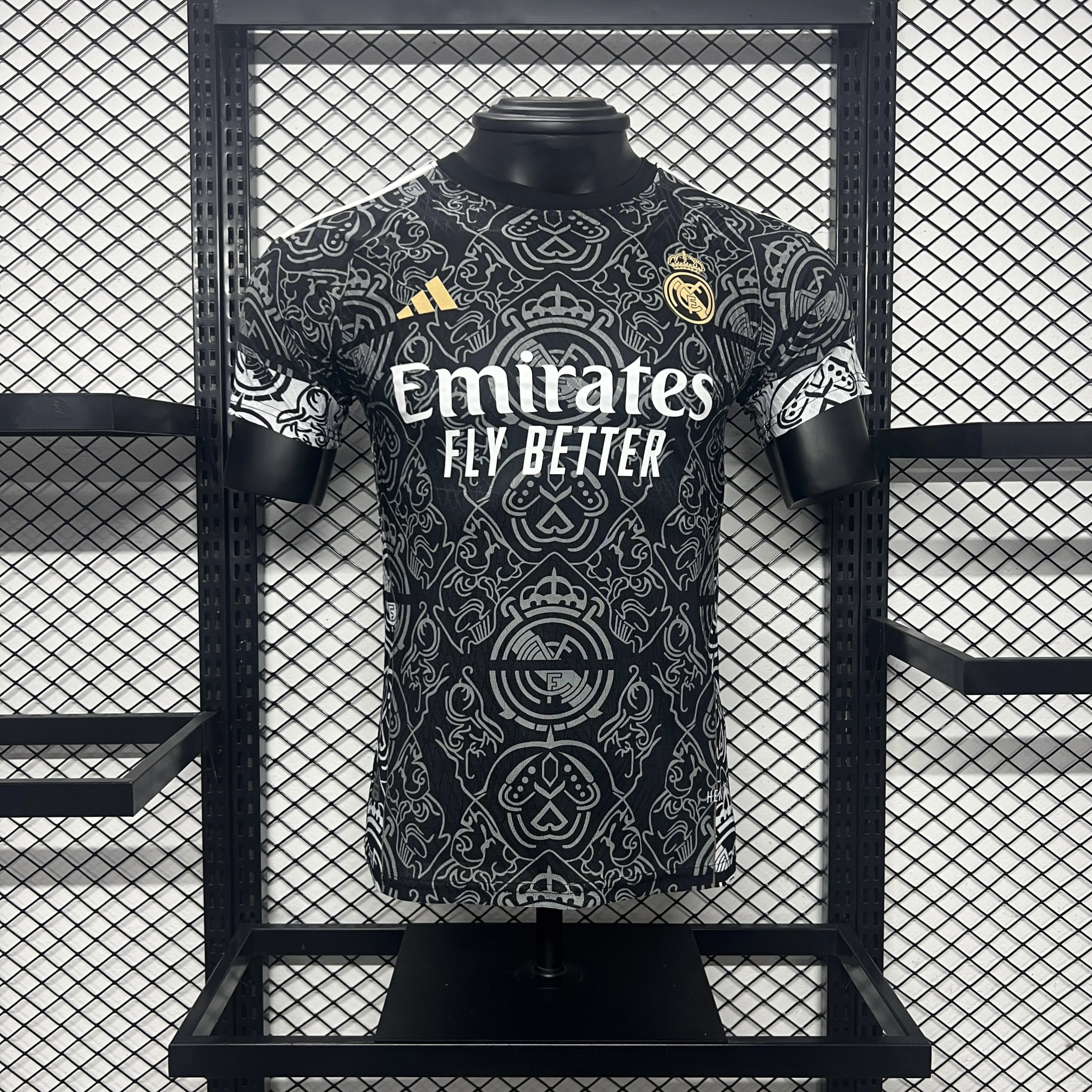 Real Madrid 24-25 Black Line Pattern Special Edtion Jersey - Player Version - SOCCERDEALSHOP