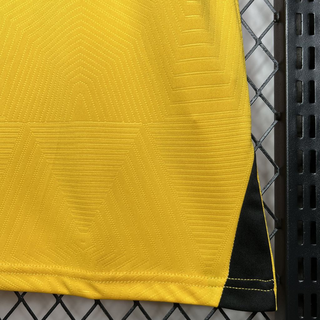 Wolverhampton Wanderers Wolves 24-25 Home Jersey - Fans Version - SOCCERDEALSHOP