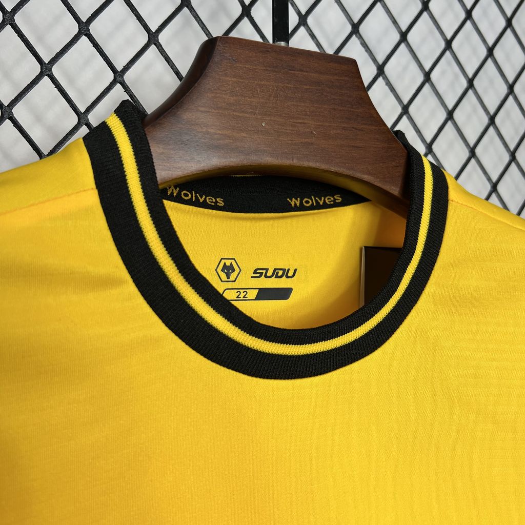 Wolverhampton Wanderers Wolves 24-25 Home Stadium Kids Kit - SOCCERDEALSHOP