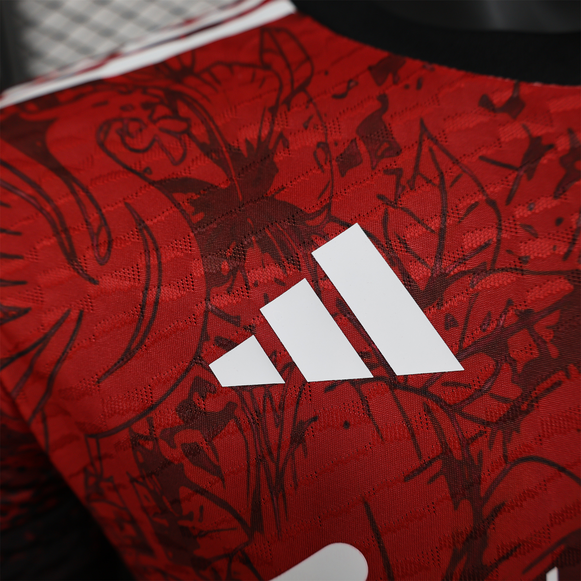 Liver.pool 24-25 Red Black Liver Bird Jersey - Player Version - SOCCERDEALSHOP