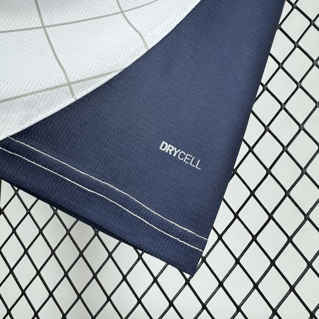 FC Famalicão 24-25 Home Jersey - Fans Version - SOCCERDEALSHOP