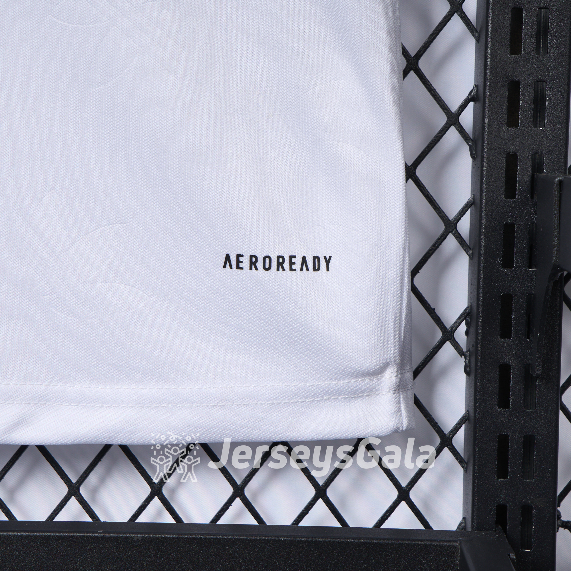 Real Madrid 24-25 Trefoil White Jersey - Fans Version - SOCCERDEALSHOP