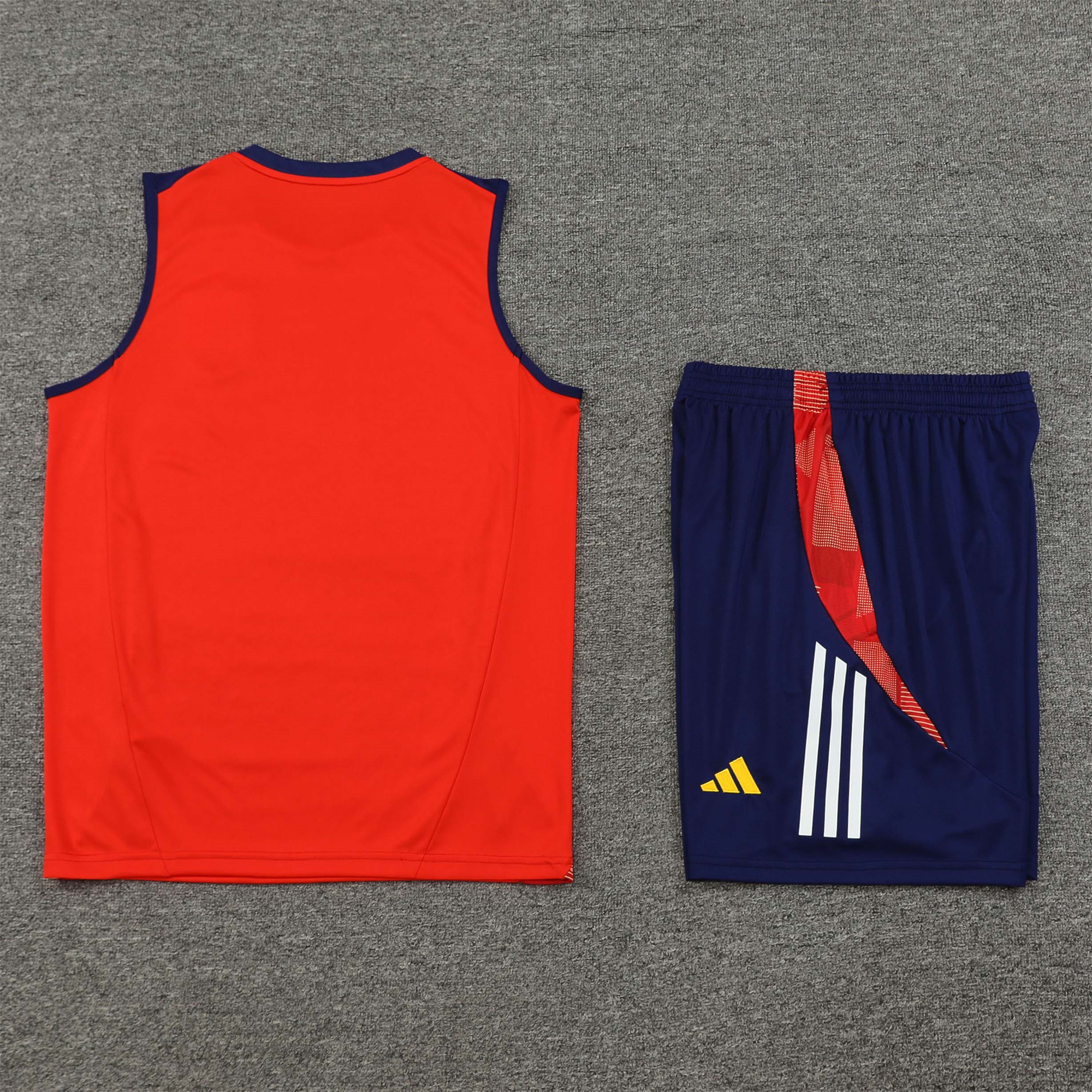 Spain 24-25 Vest Training Set - Red - SOCCERDEALSHOP