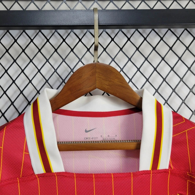 Women's Liver.pool 24-25 Home Jersey - SOCCERDEALSHOP