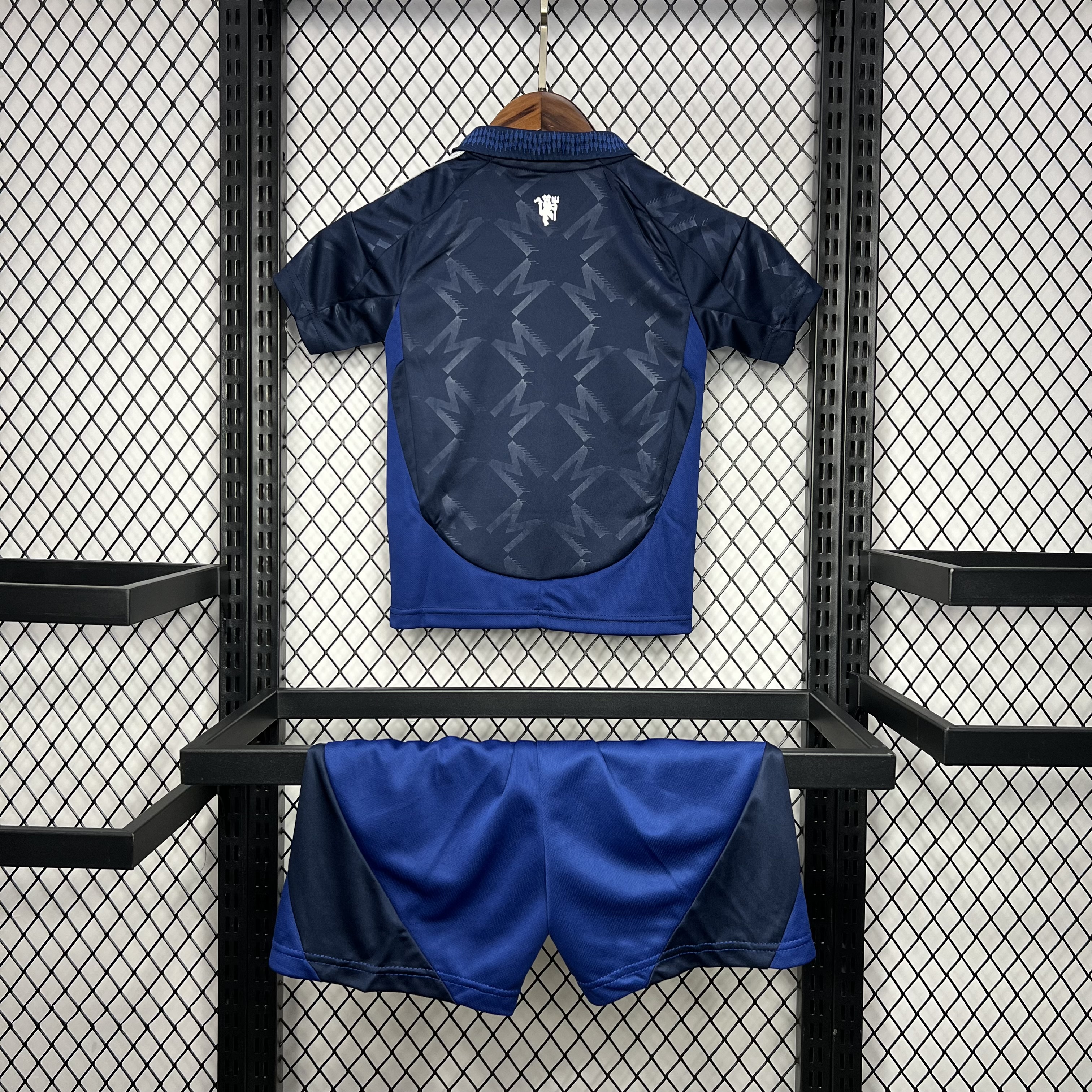 Manchester United 24-25 Away Kids Kit - SOCCERDEALSHOP