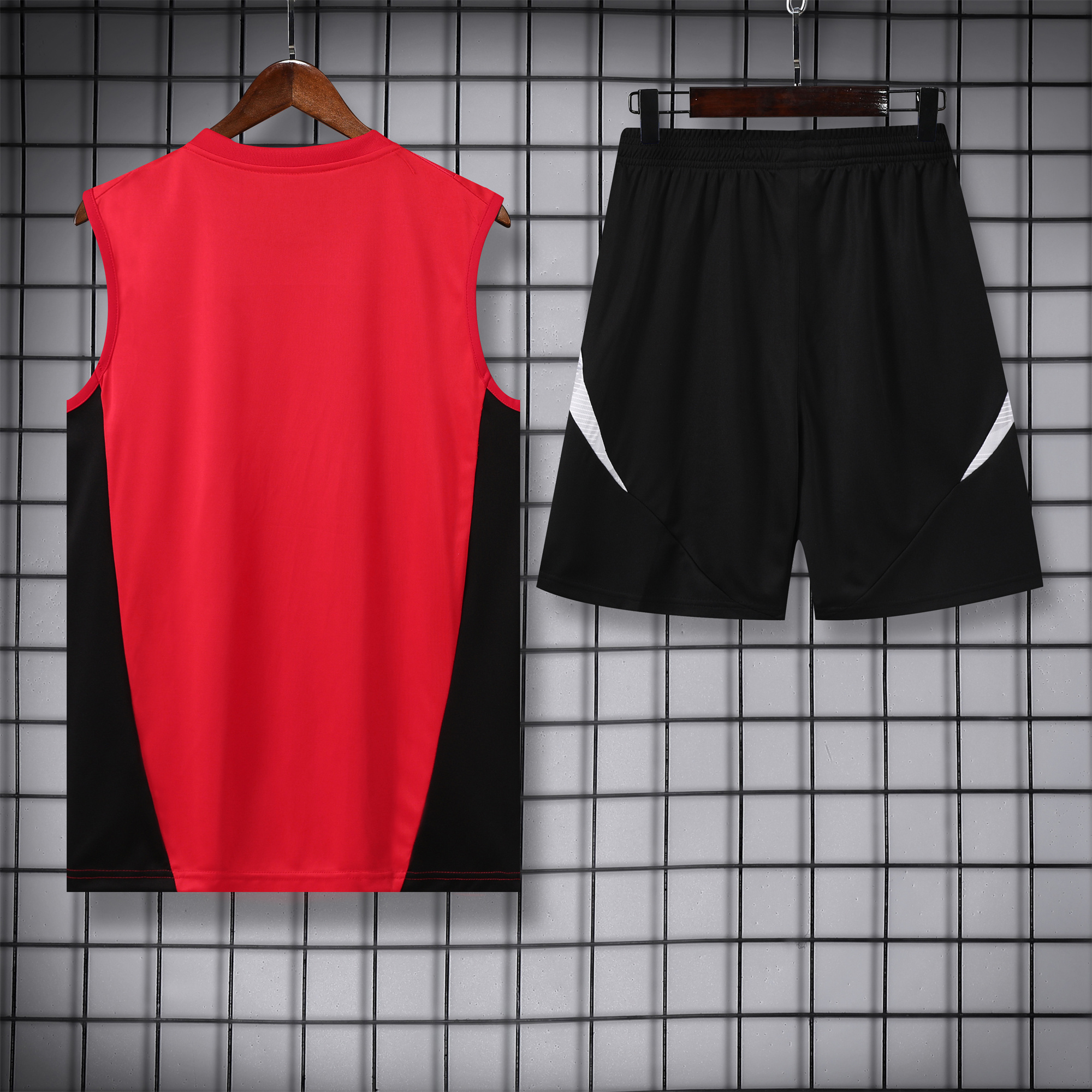 Manchester United 24-25 Vest Training Set - Red - SOCCERDEALSHOP