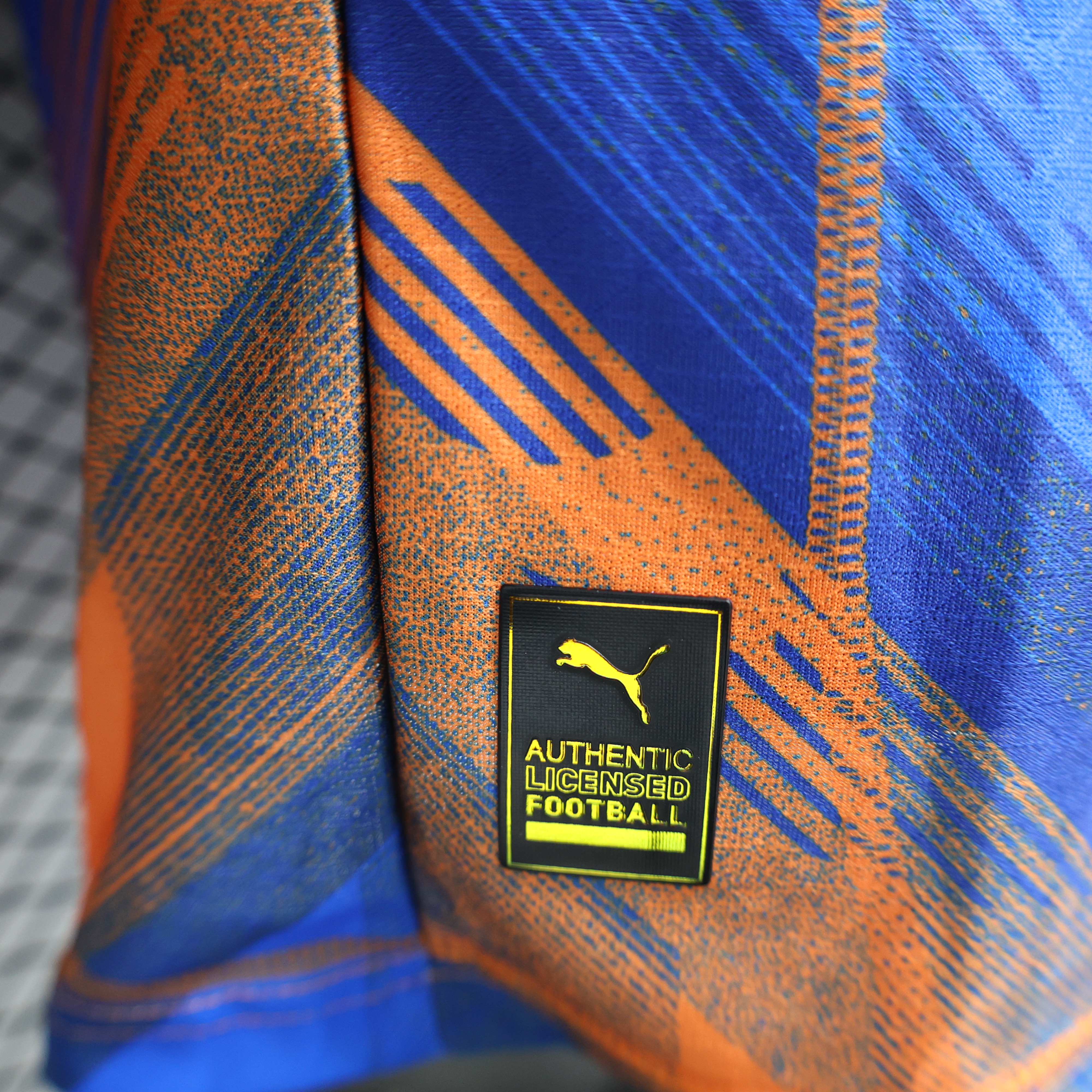 Marseille 24-25 Retro Statement Jersey - Player Version - SOCCERDEALSHOP