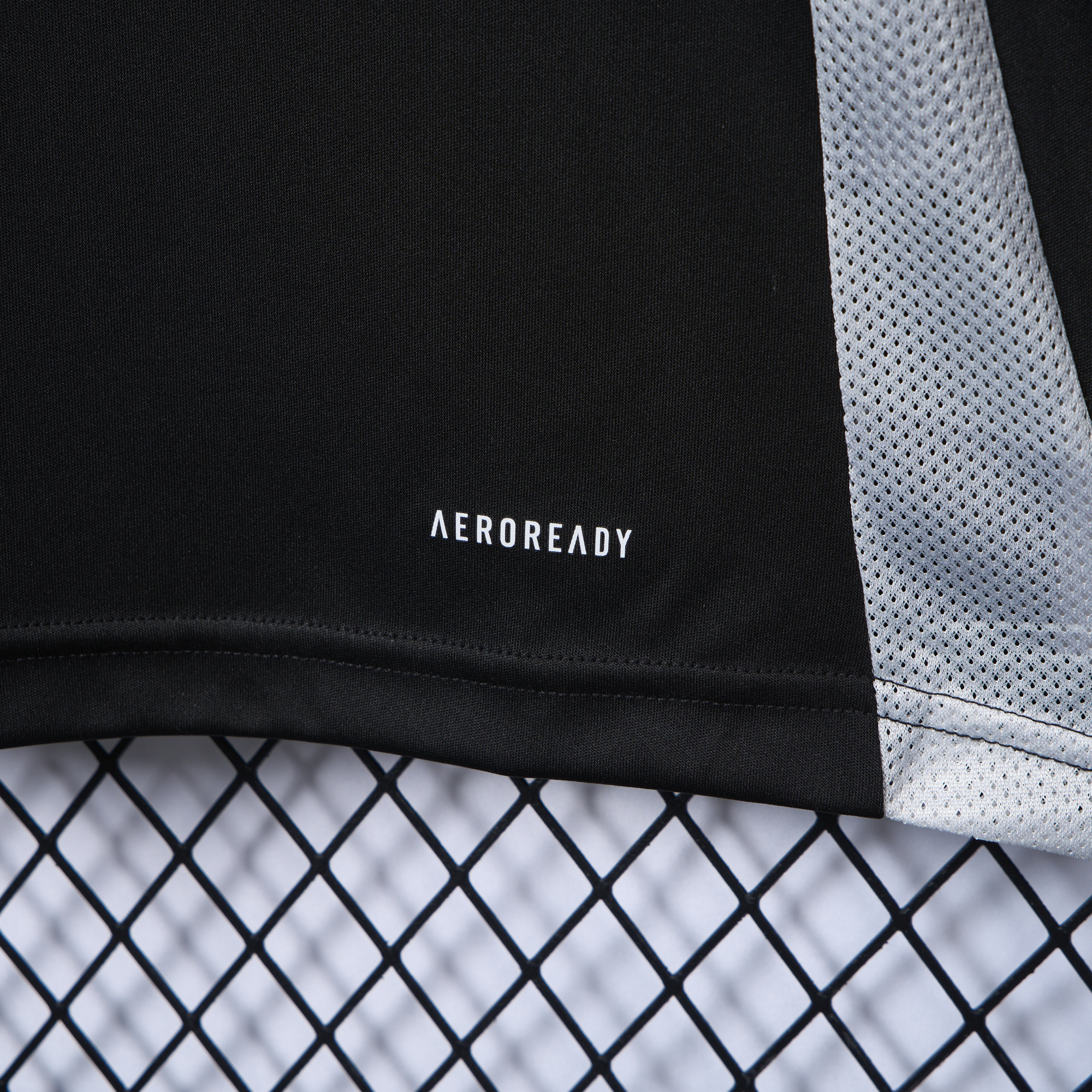 Arsenal 24-25 Black Training Jersey - Fans Version - SOCCERDEALSHOP