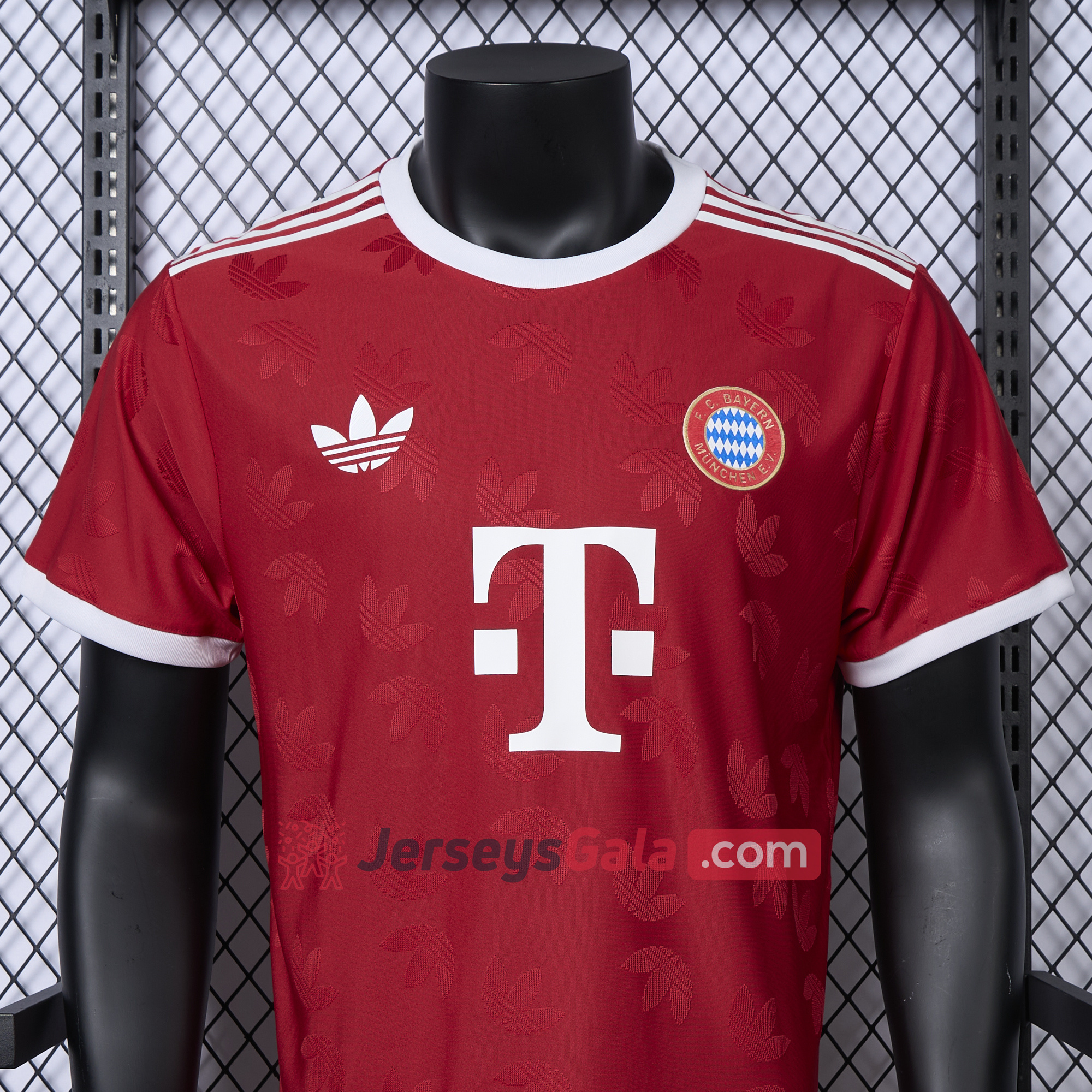 Bayern Munich 24-25 Red Training Jersey - Player Version - SOCCERDEALSHOP