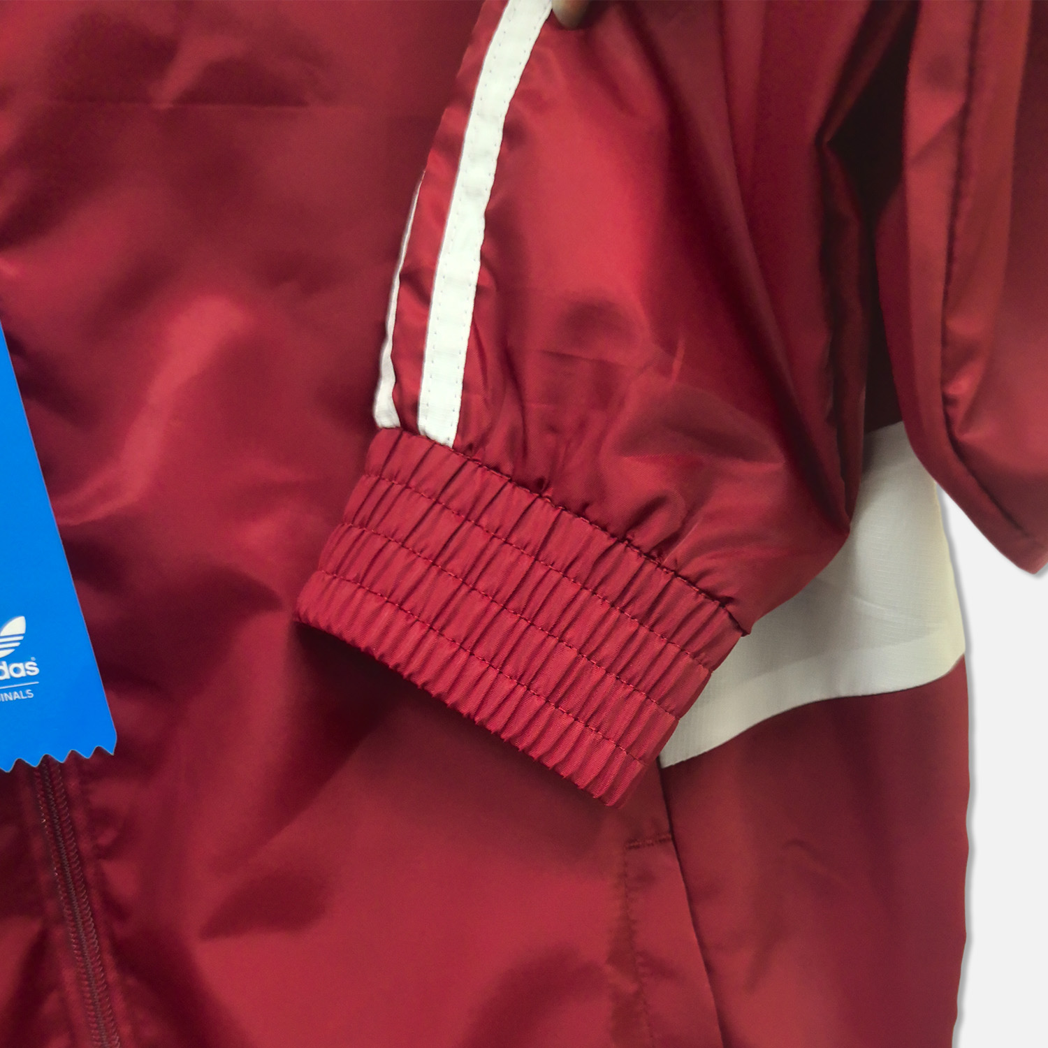 Bayern Munich 24-25 Throwback Windbreaker Jacket - Red - SOCCERDEALSHOP