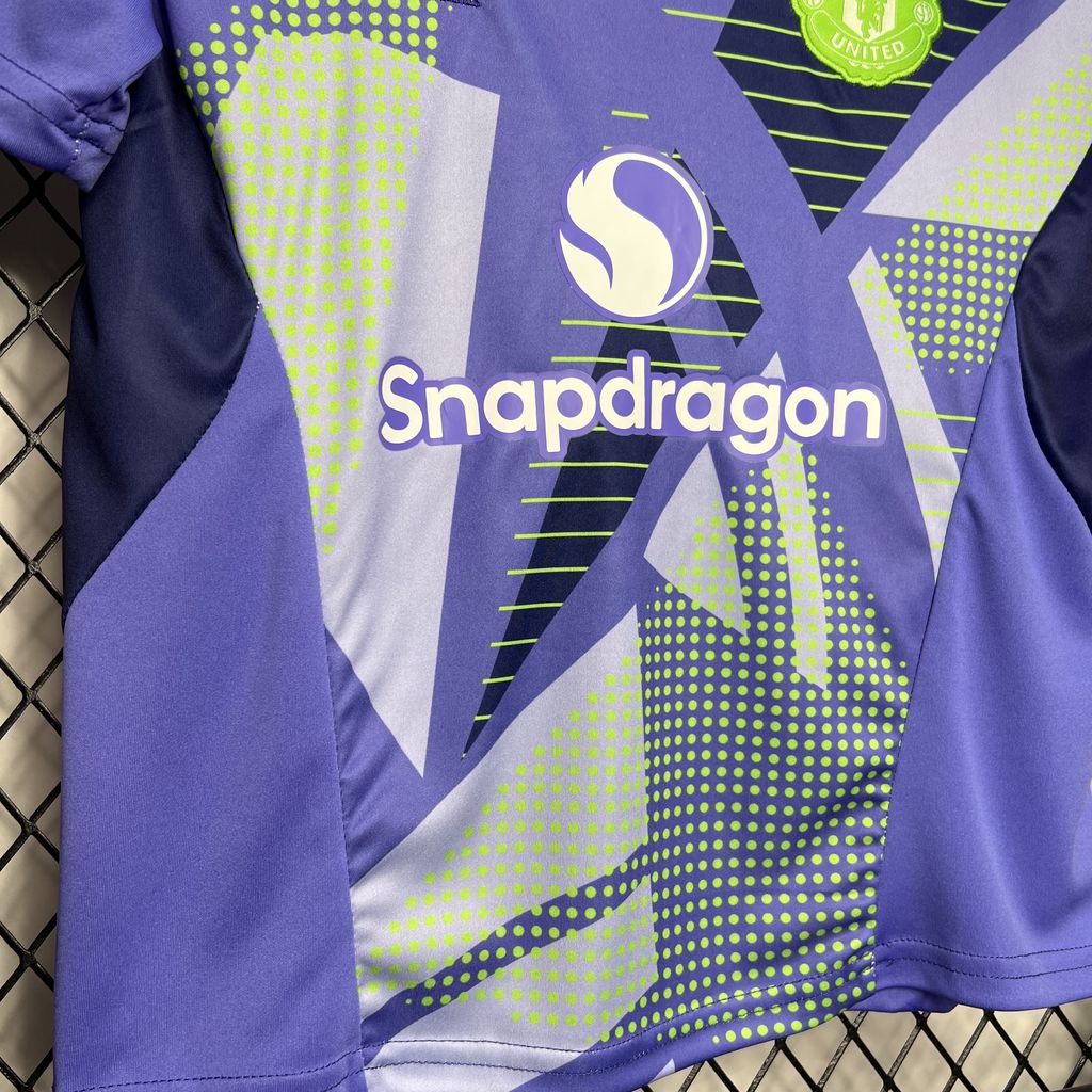 Manchester United 24-25 Purple Goalkeeper Kids Kit - SOCCERDEALSHOP